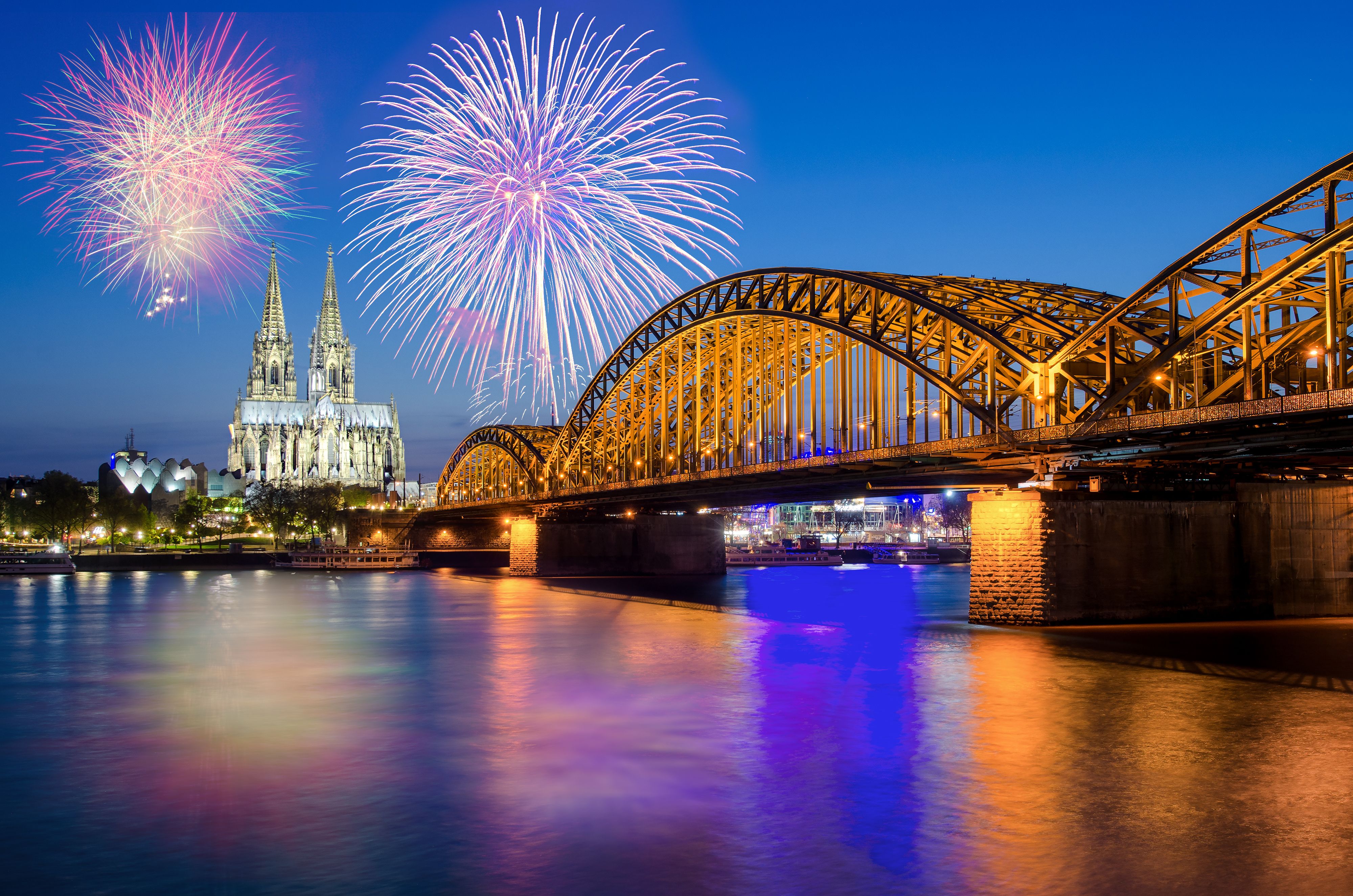 fireworks cologne