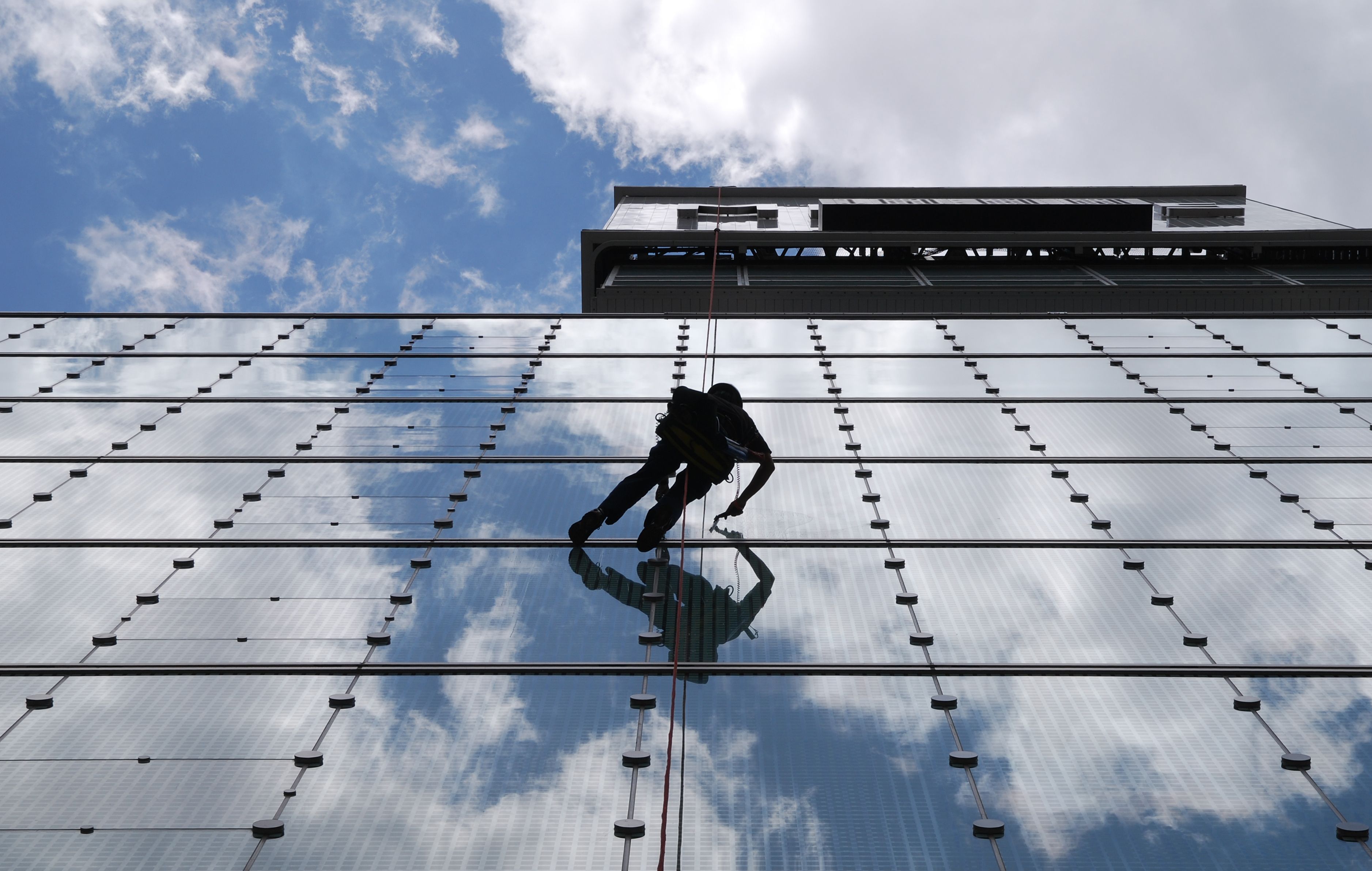 high rise window cleaning