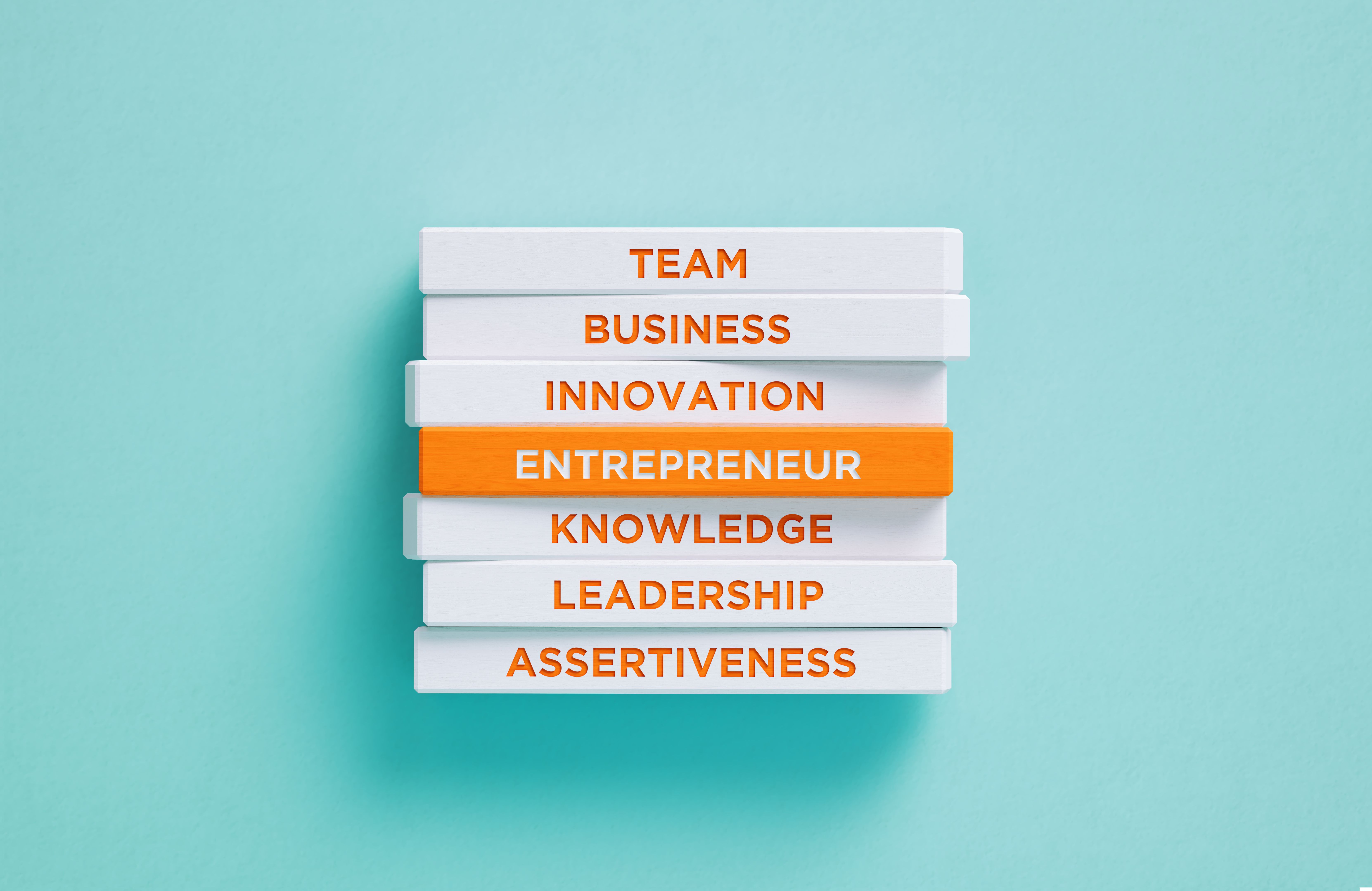 Comparaison qualités innées vs compétences acquises en entrepreneuriat