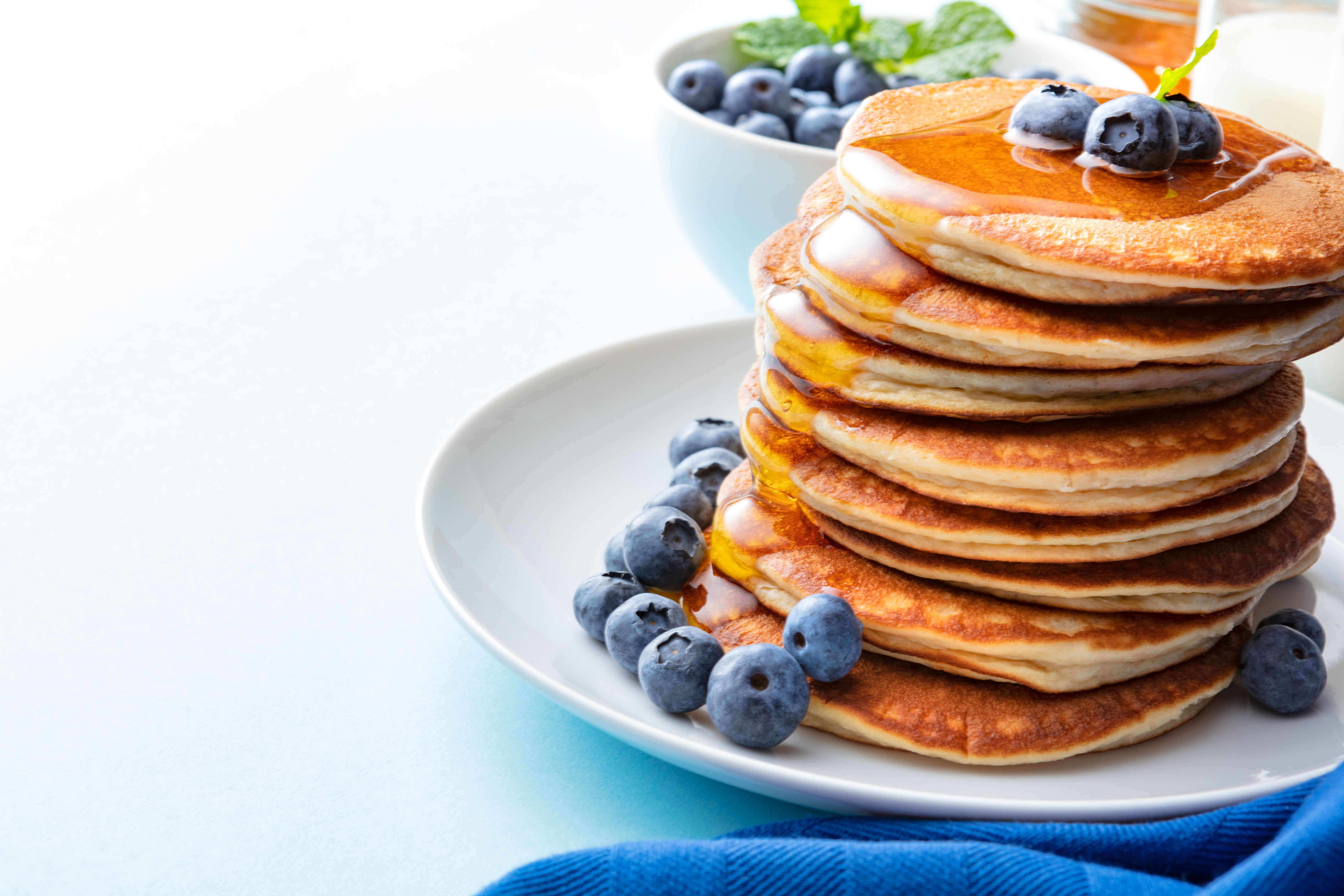 fluffy blueberry pancakes