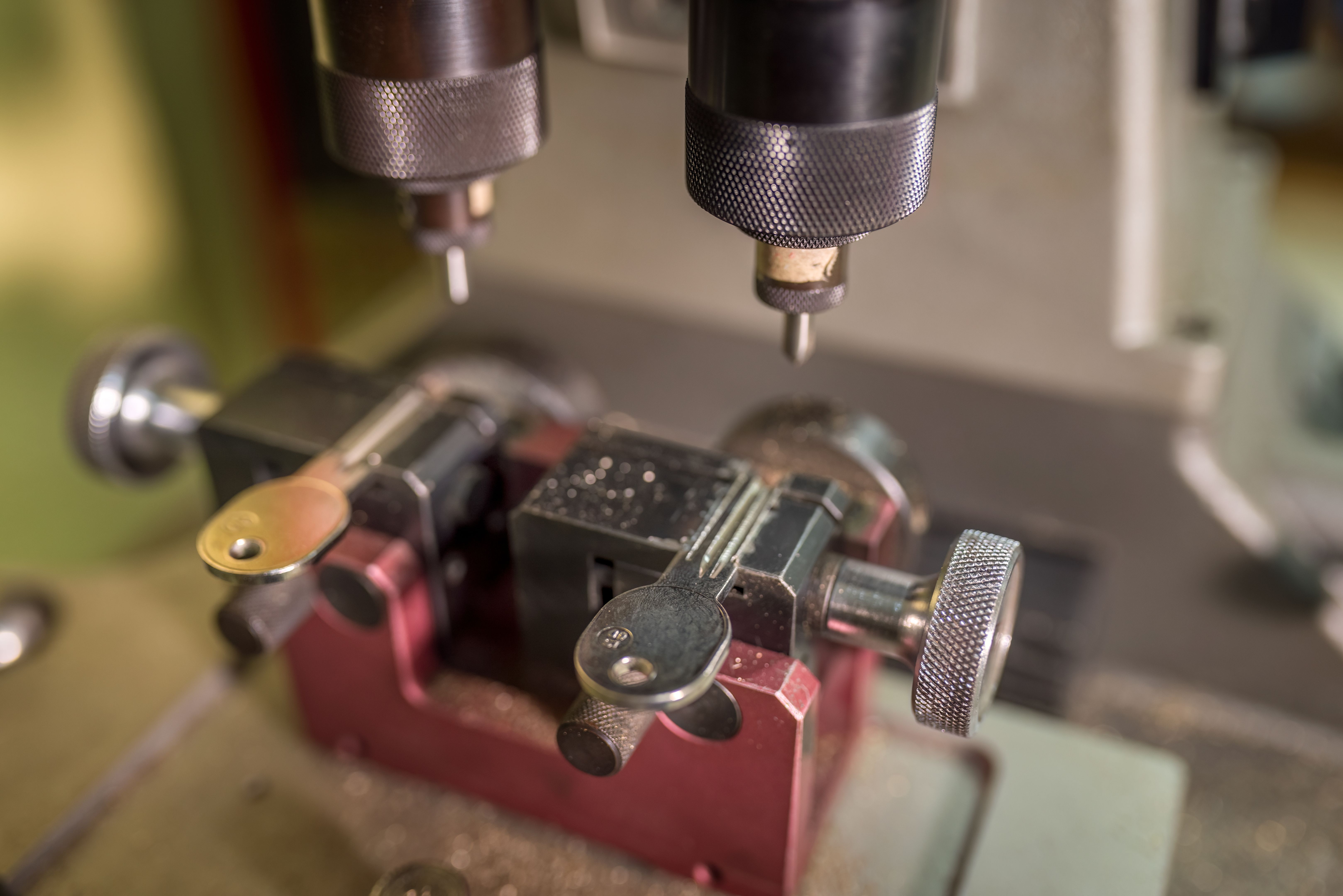 auto locksmith tools