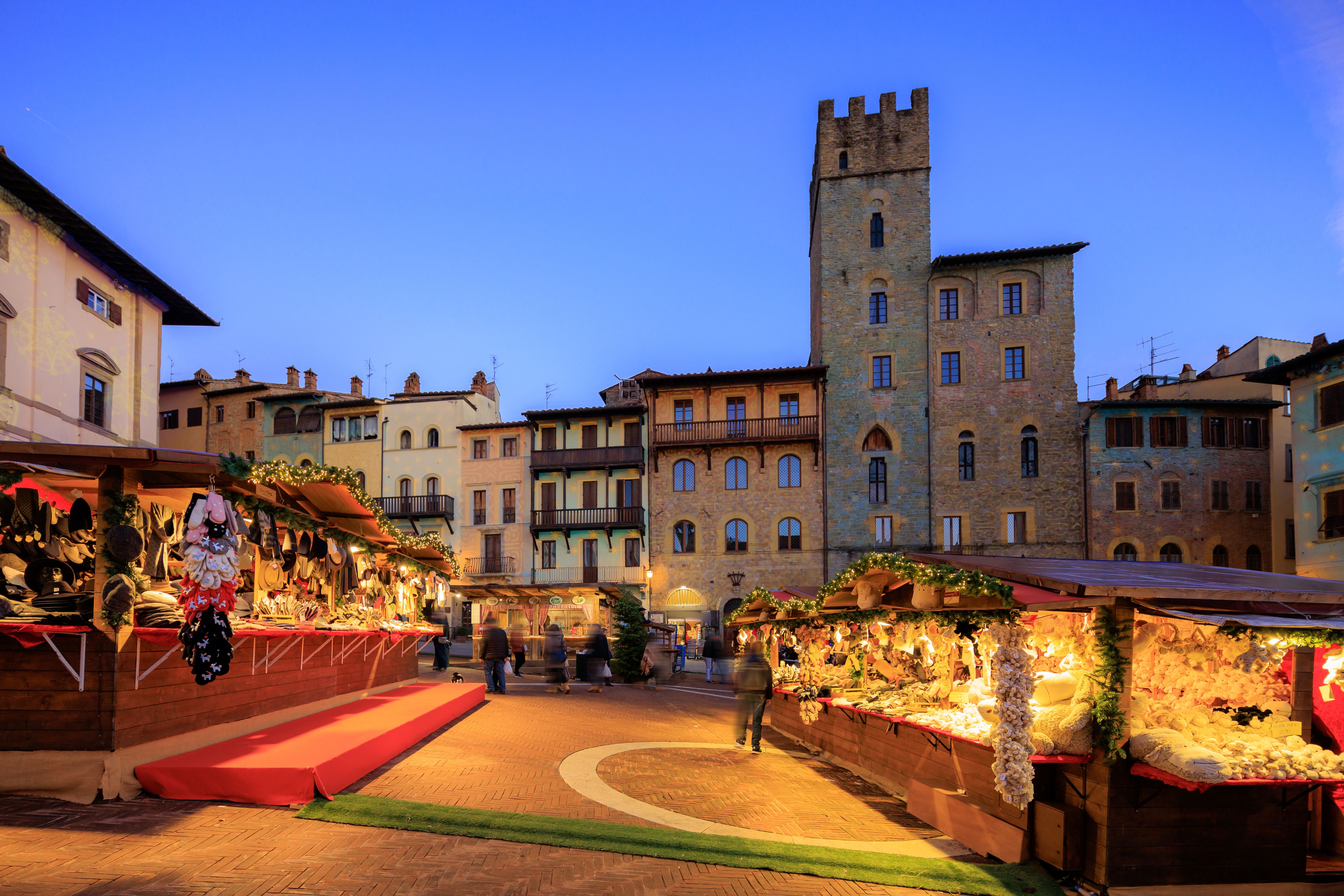 christmas market tuscany