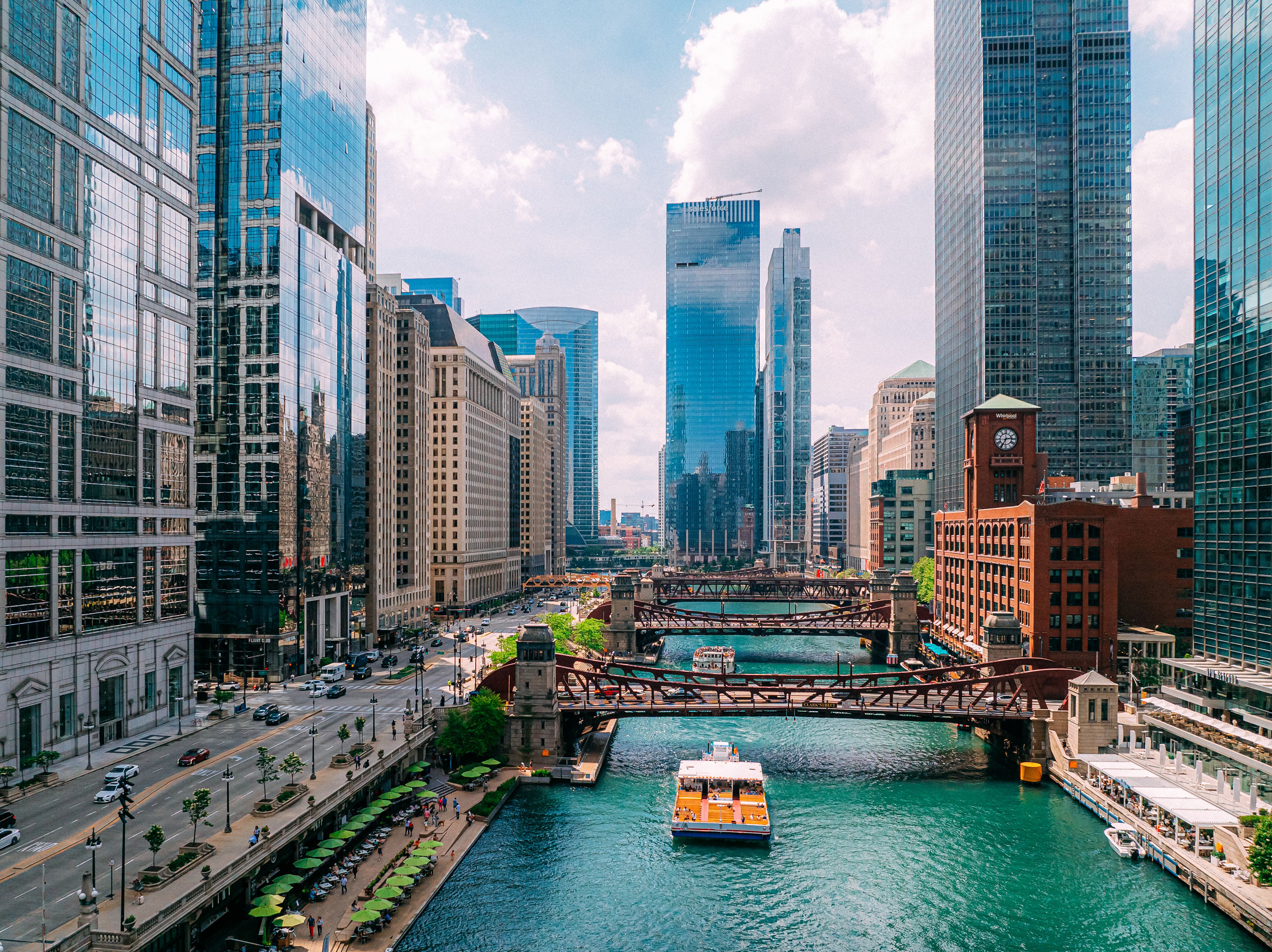 chicago river boat
