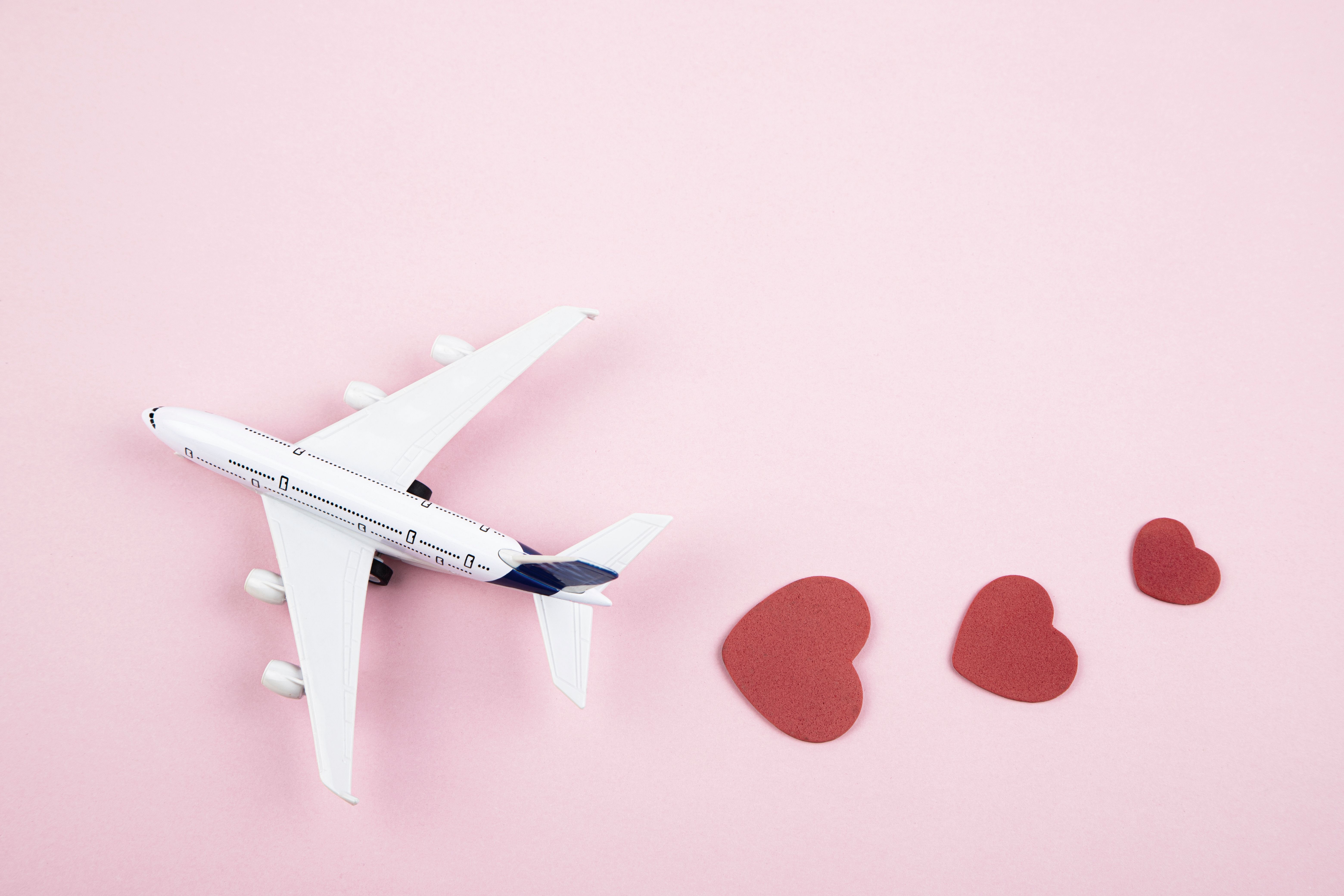 Plane with red hearts