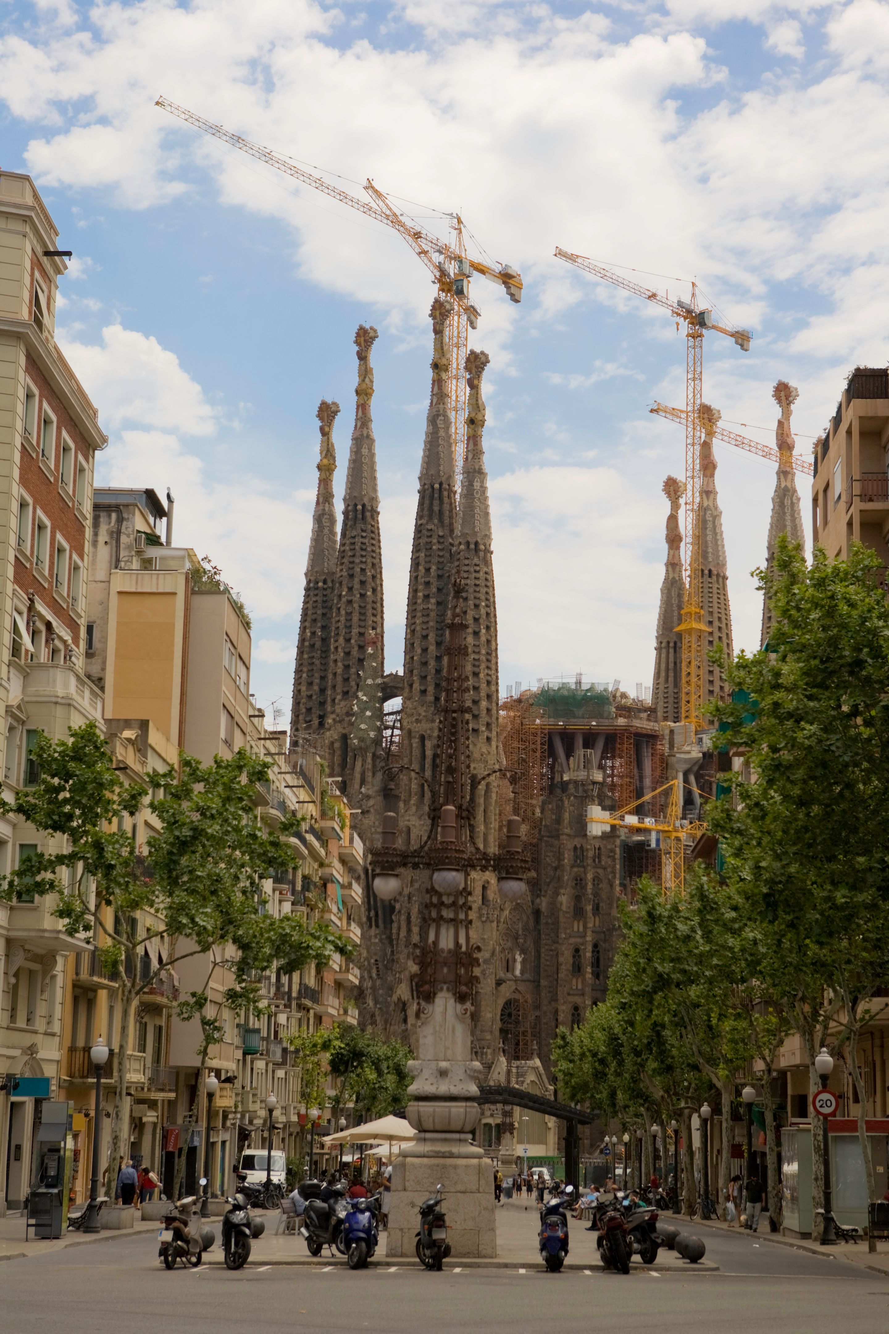 sagrada familia scooter