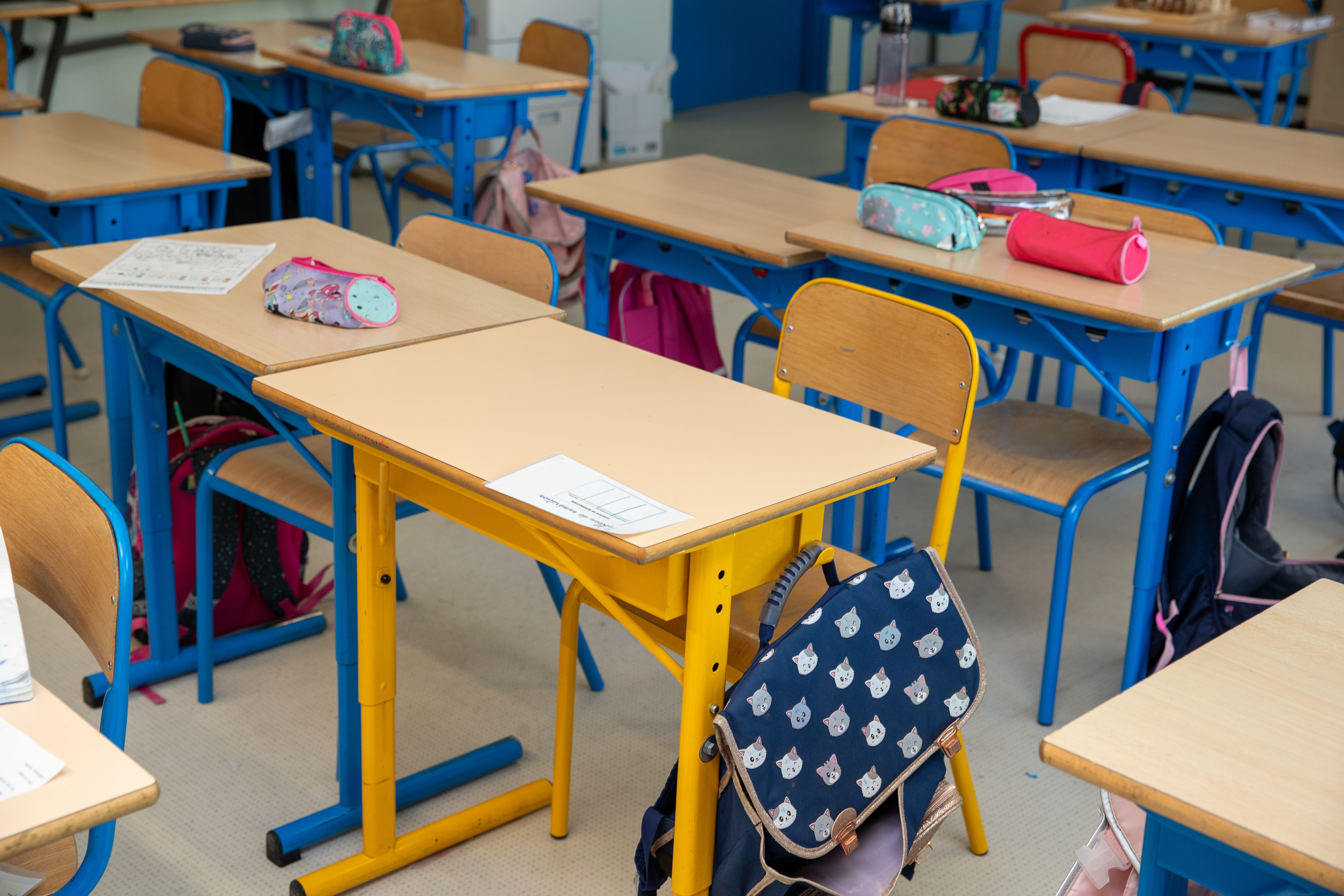 French school supplies