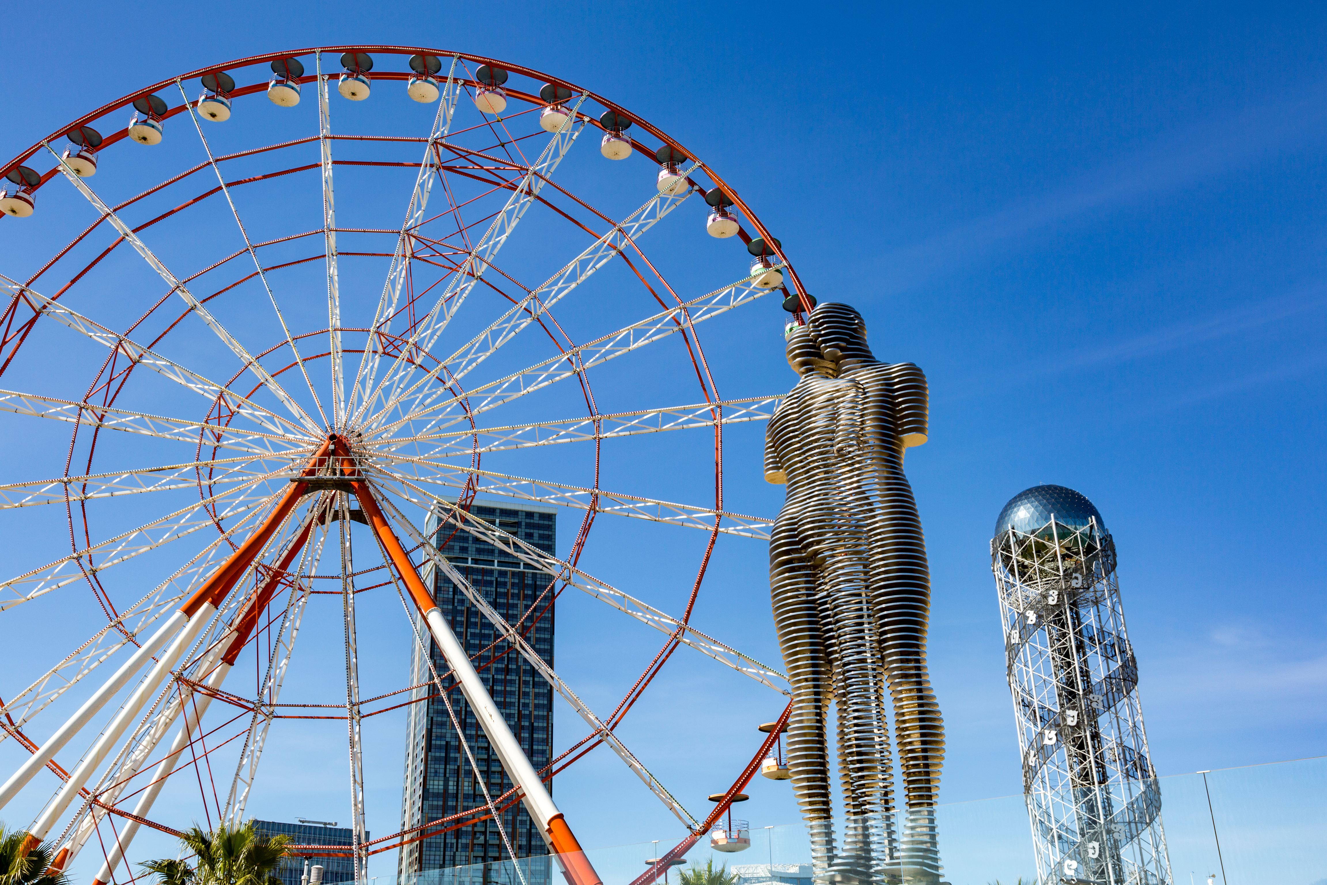 Statue of Nino and Ali in Batumi, Georgia Statue of Nino and Ali in Batumi, Georgia