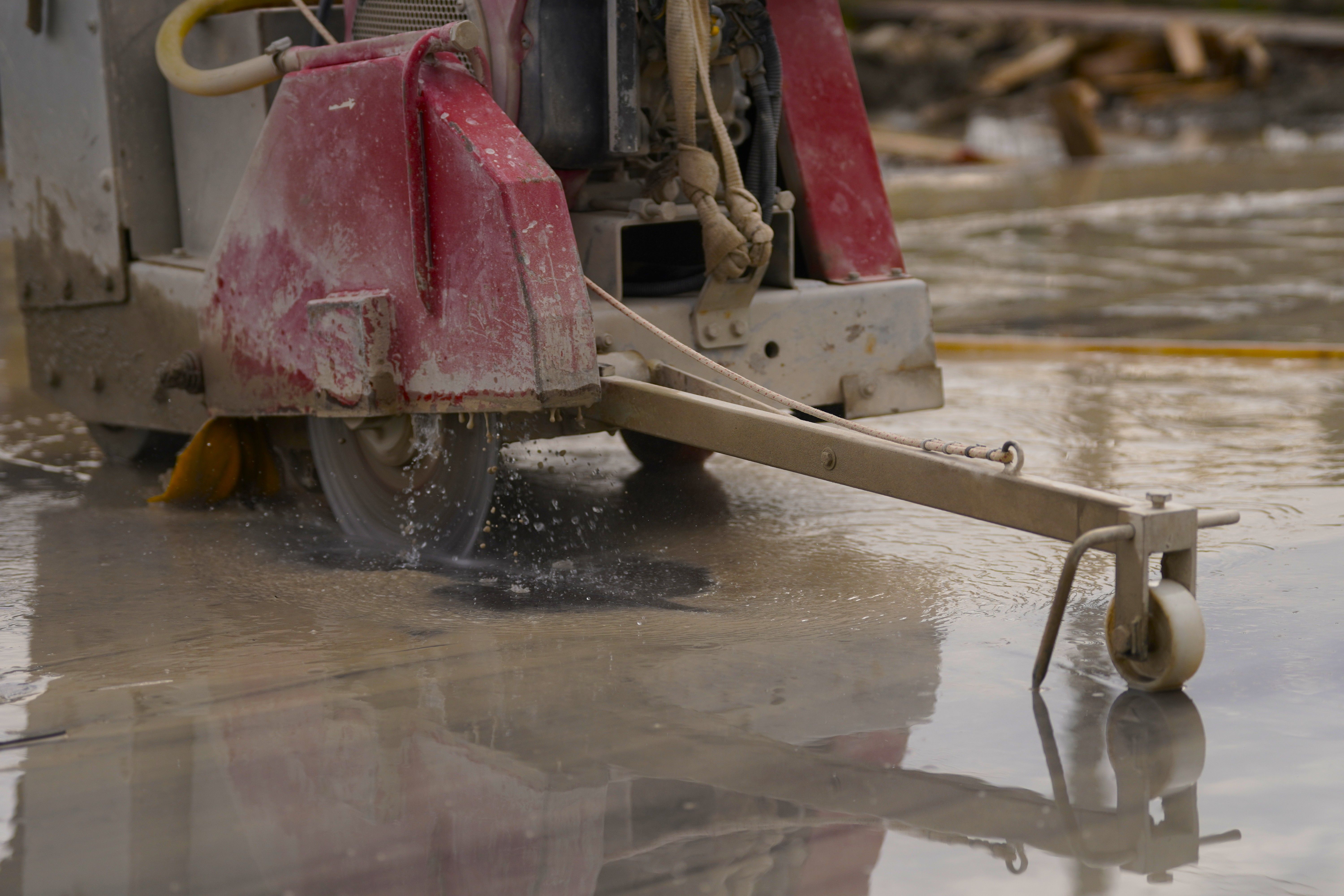 construction slab sawing