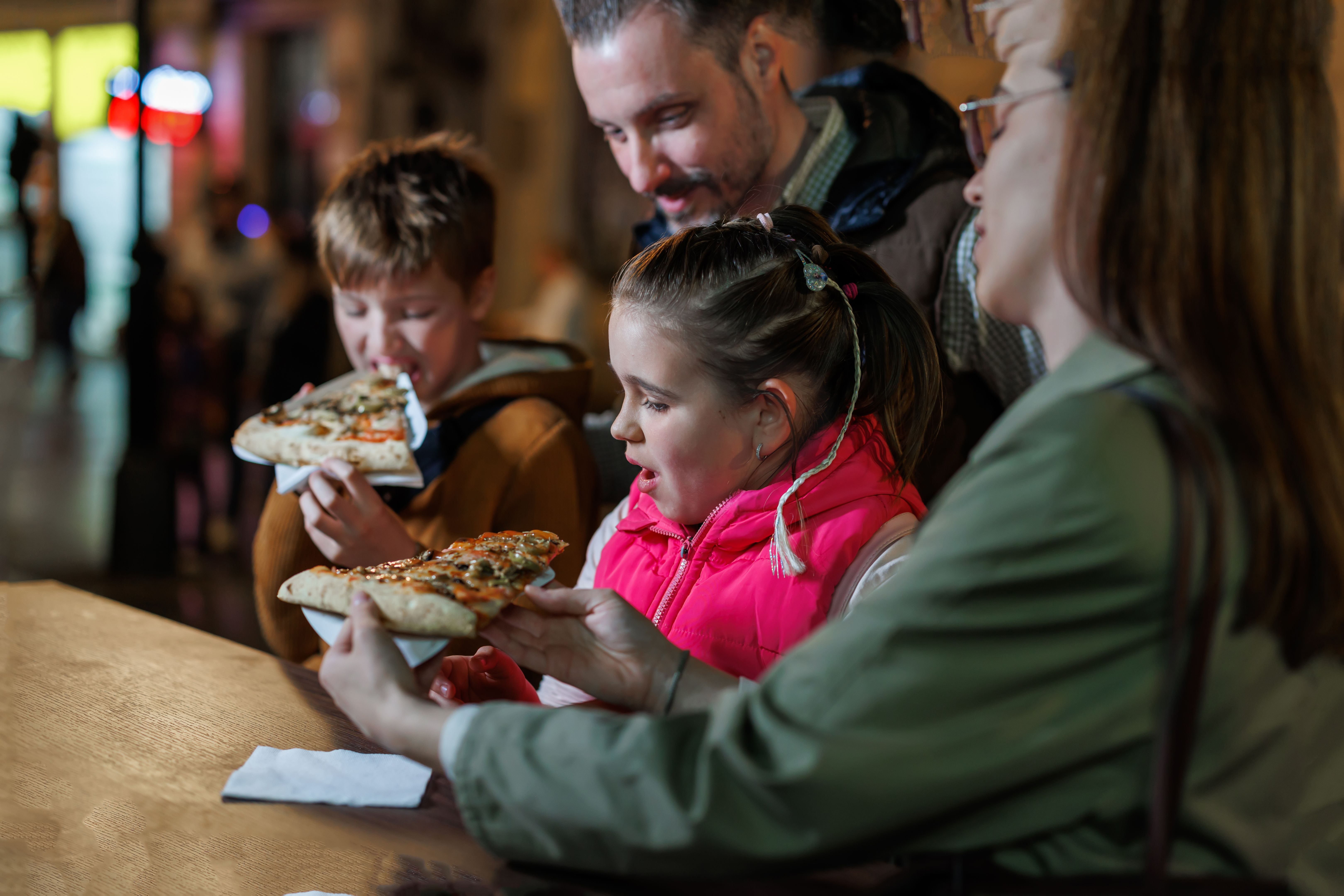 family pizza party