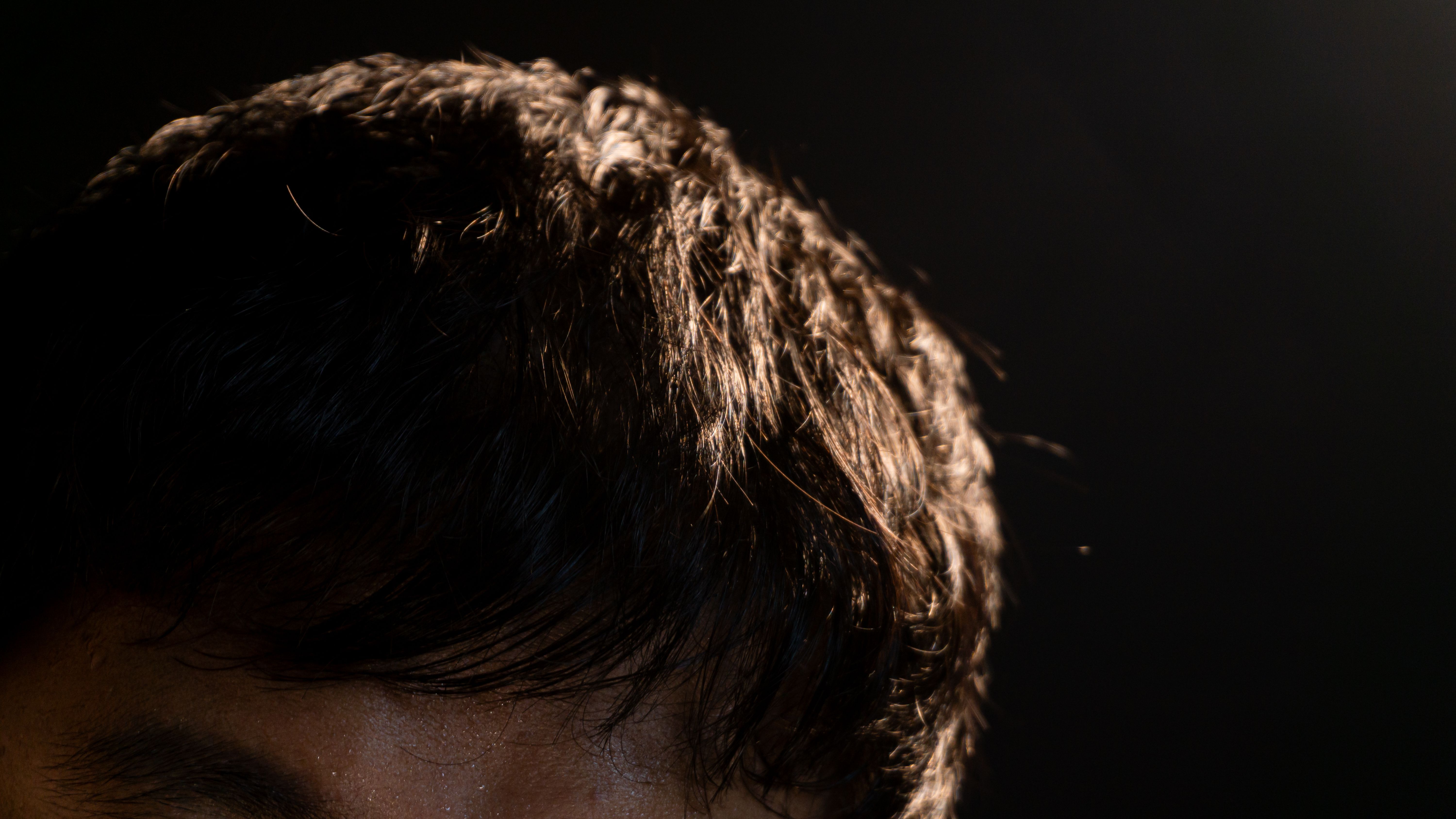 men's textured hairstyle