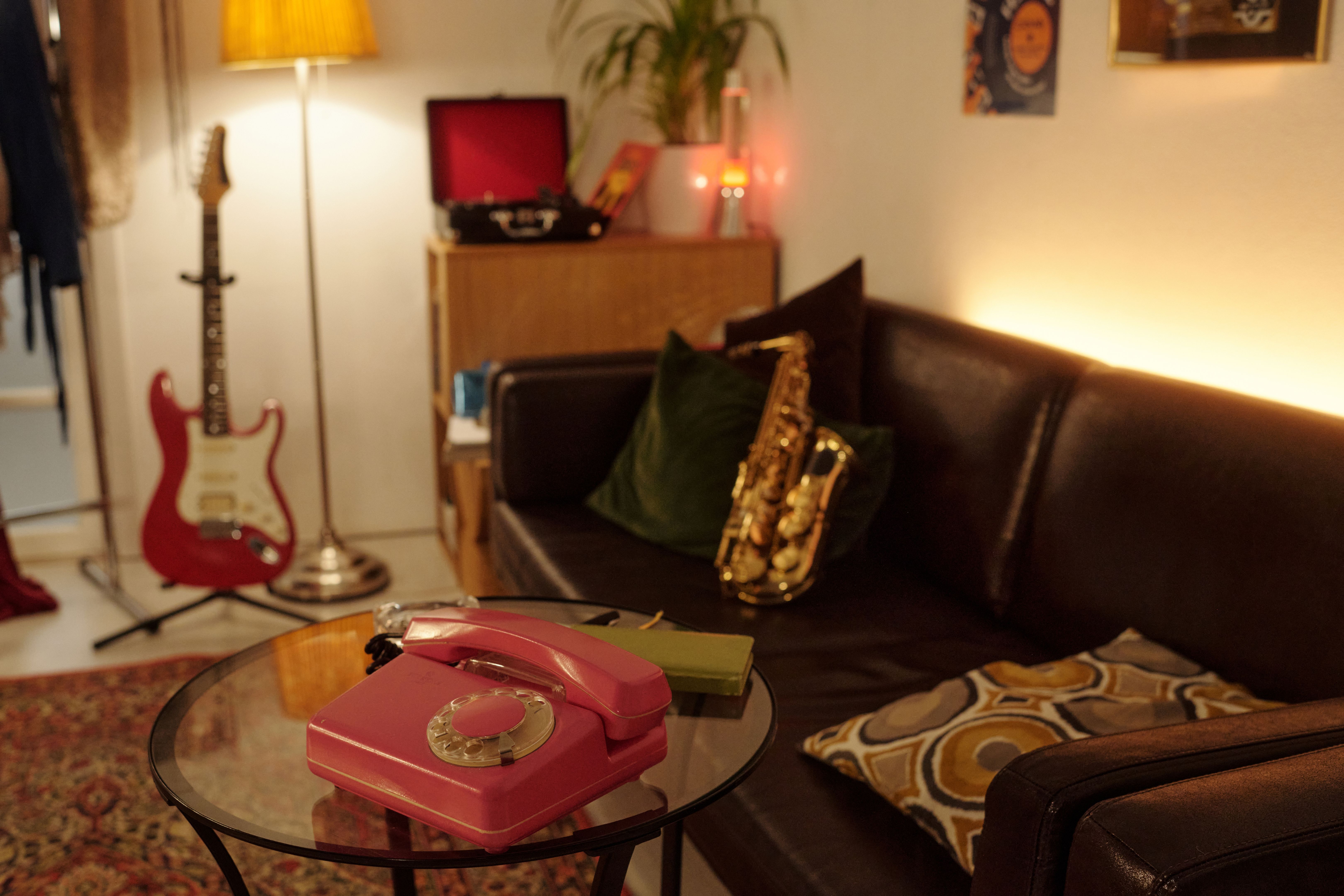 maximalist interior design