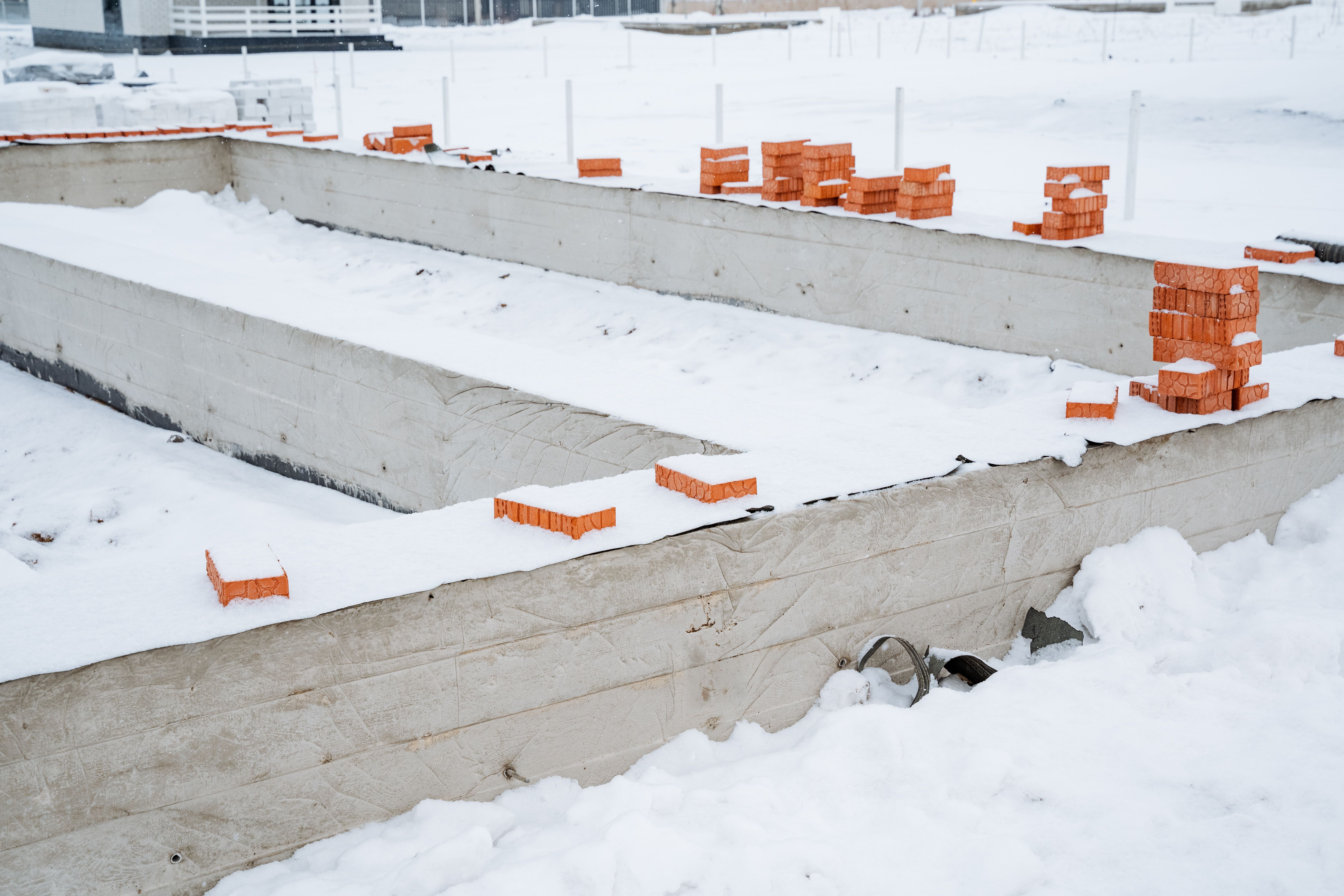 construction site winter