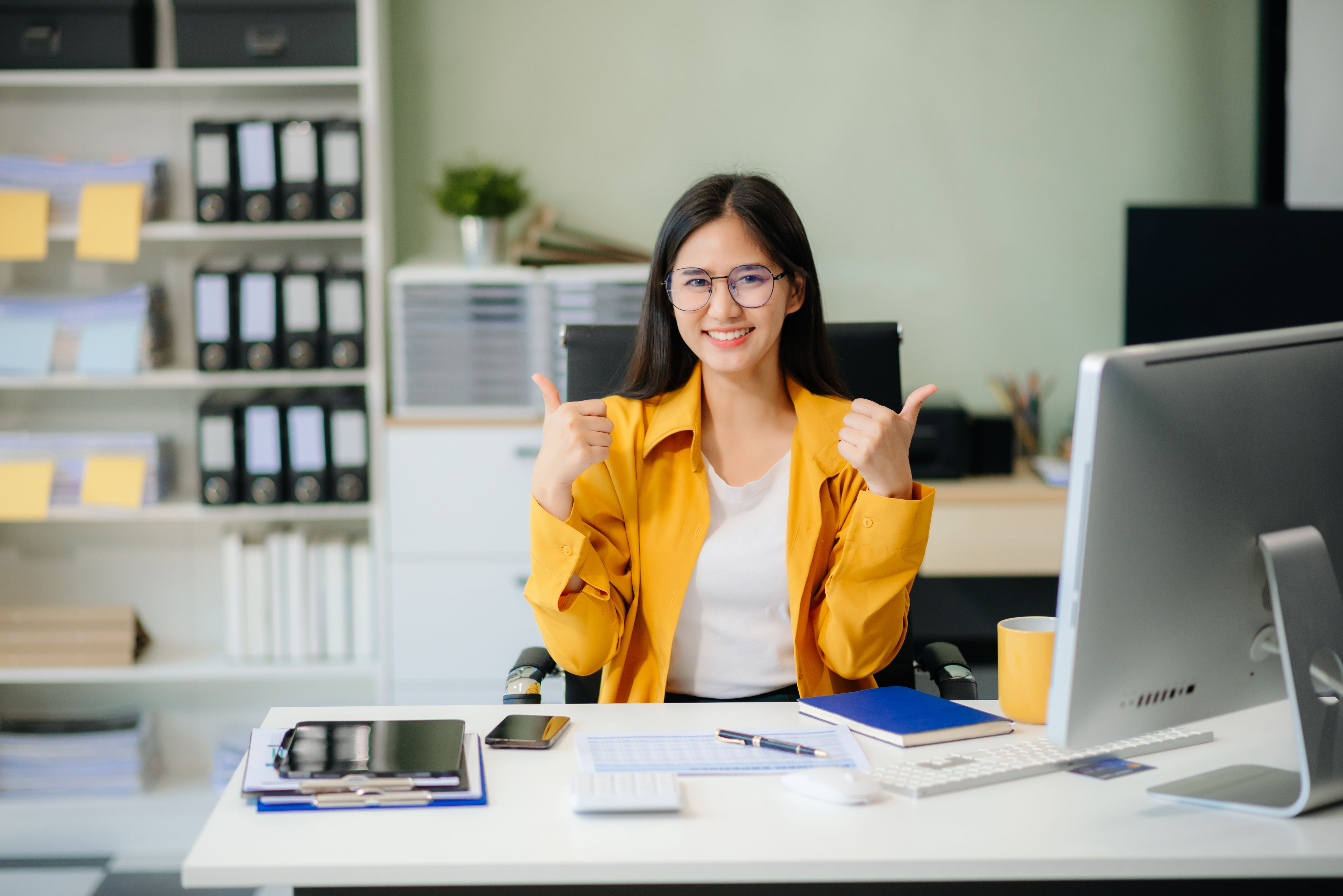 students filing taxes
