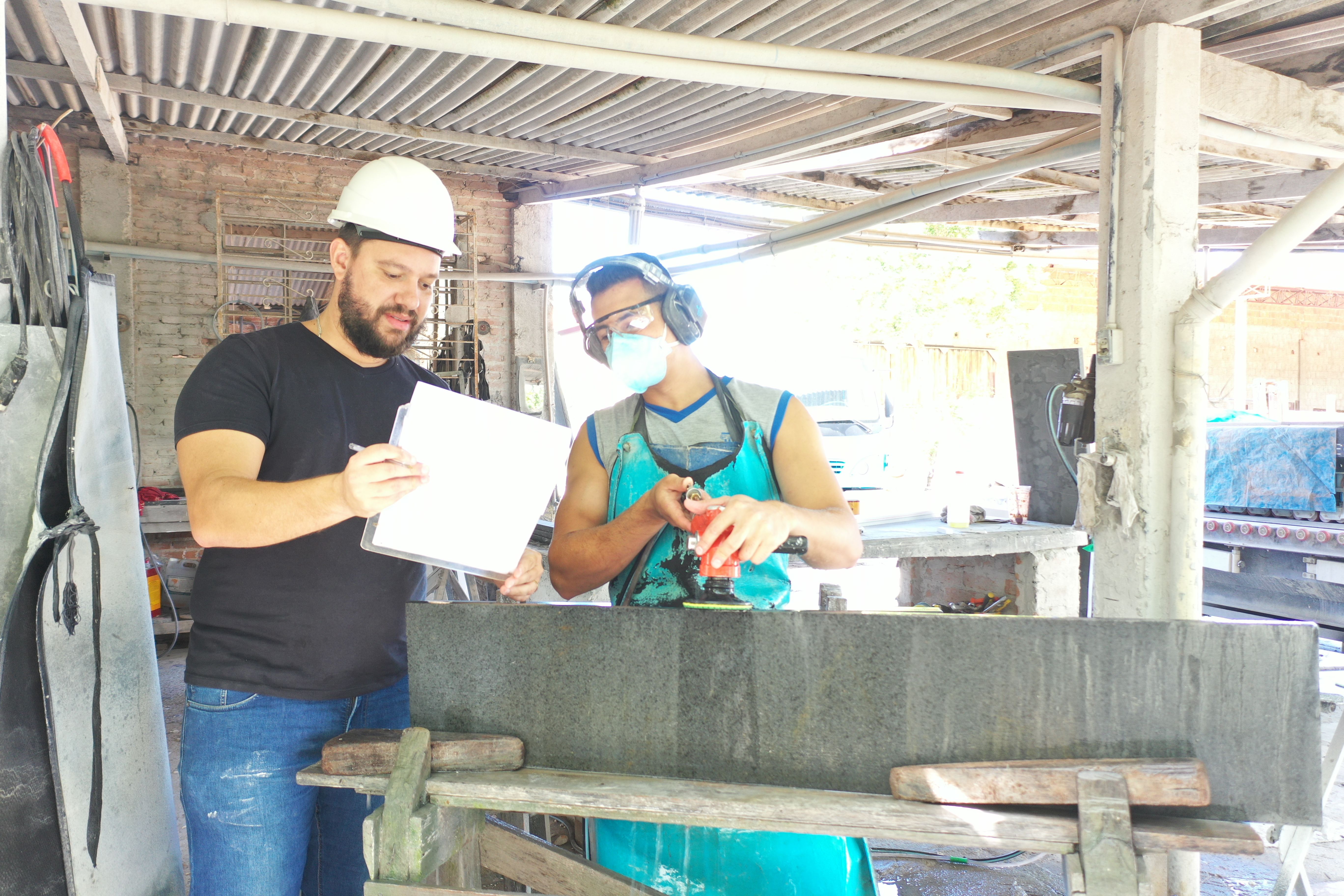 engenheiros trabalho