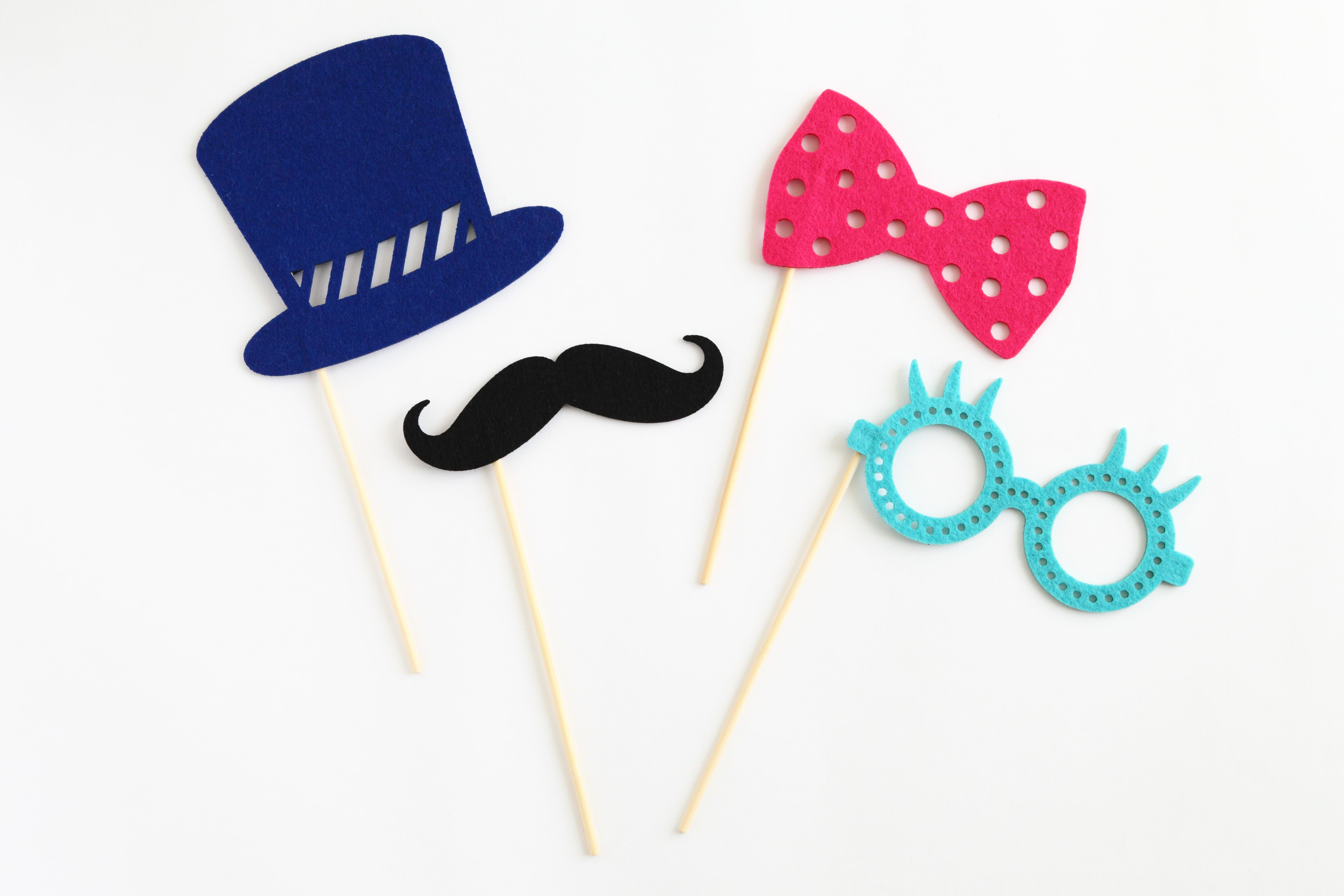 themed photo booth props