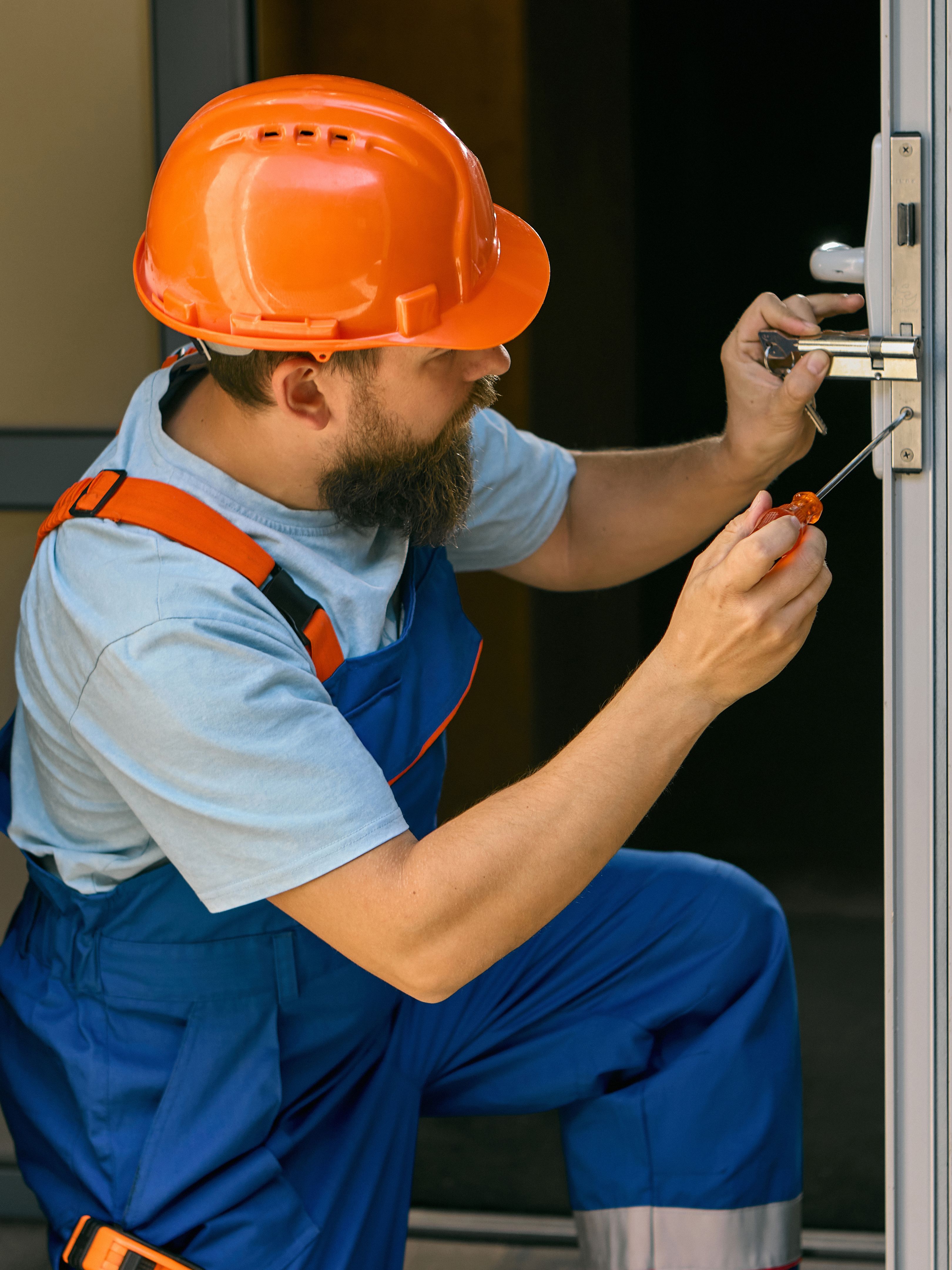 experienced locksmith