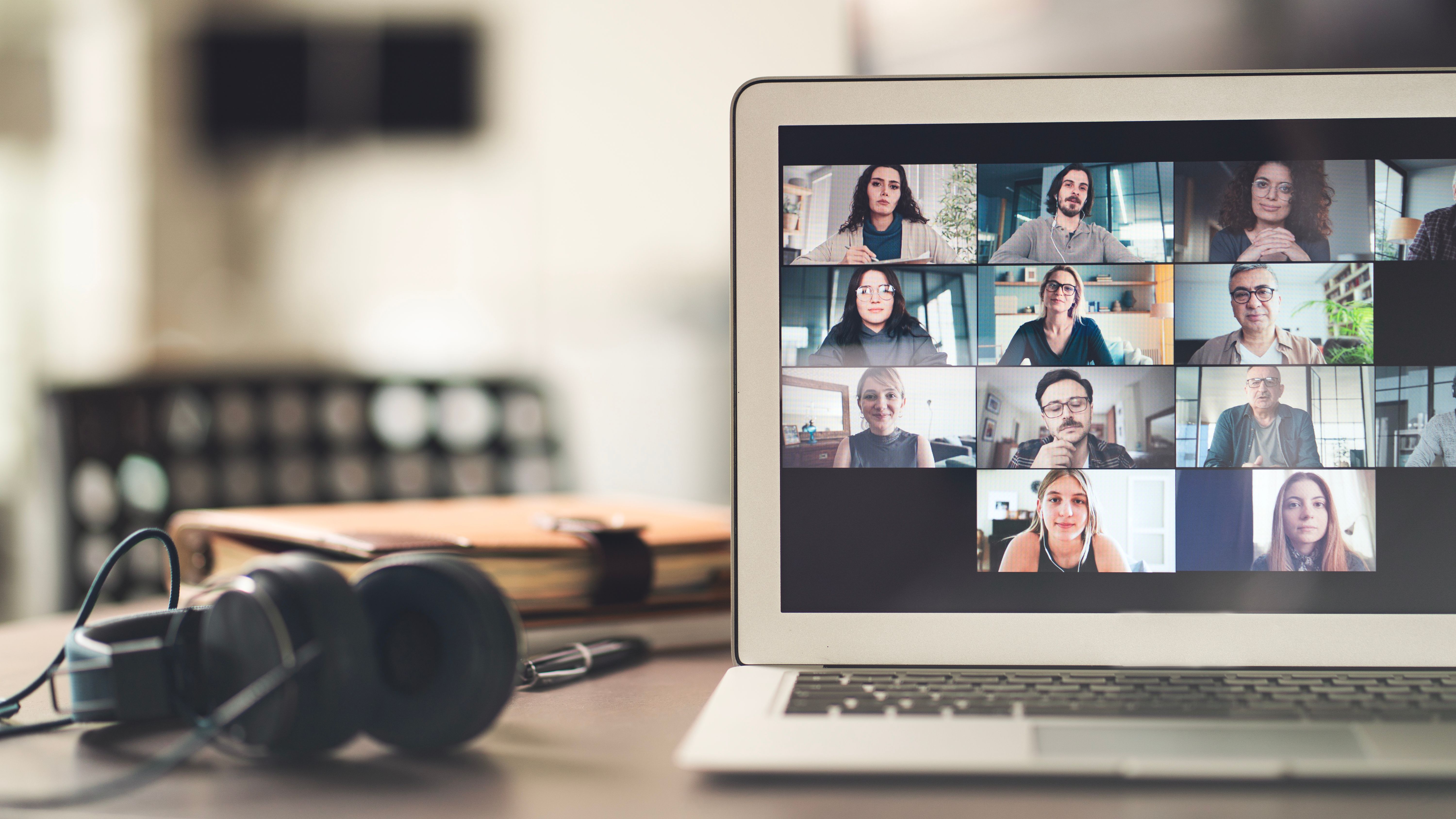 Working and talking on the computer with video calling in a Grove