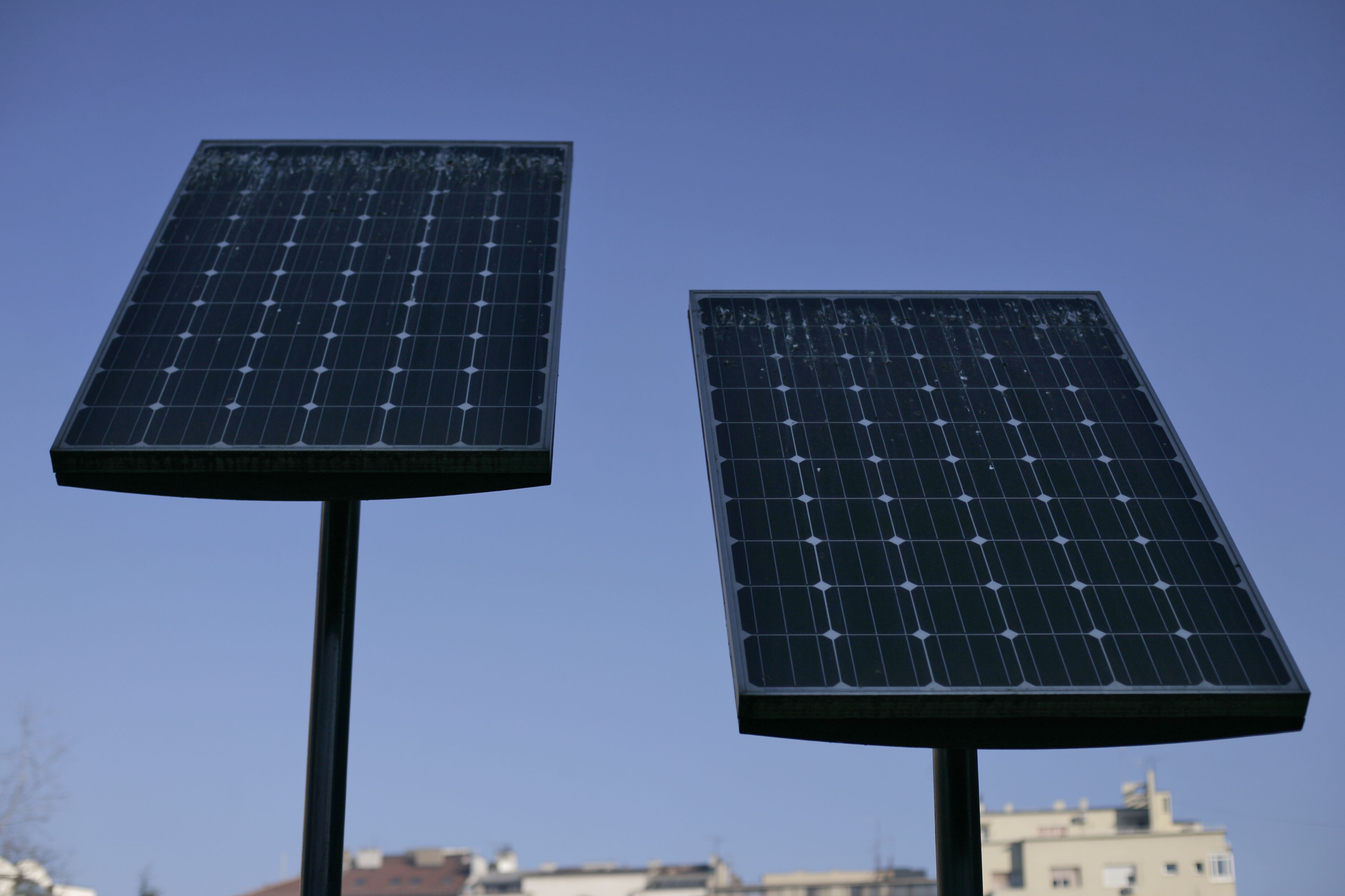 monocrystalline panels