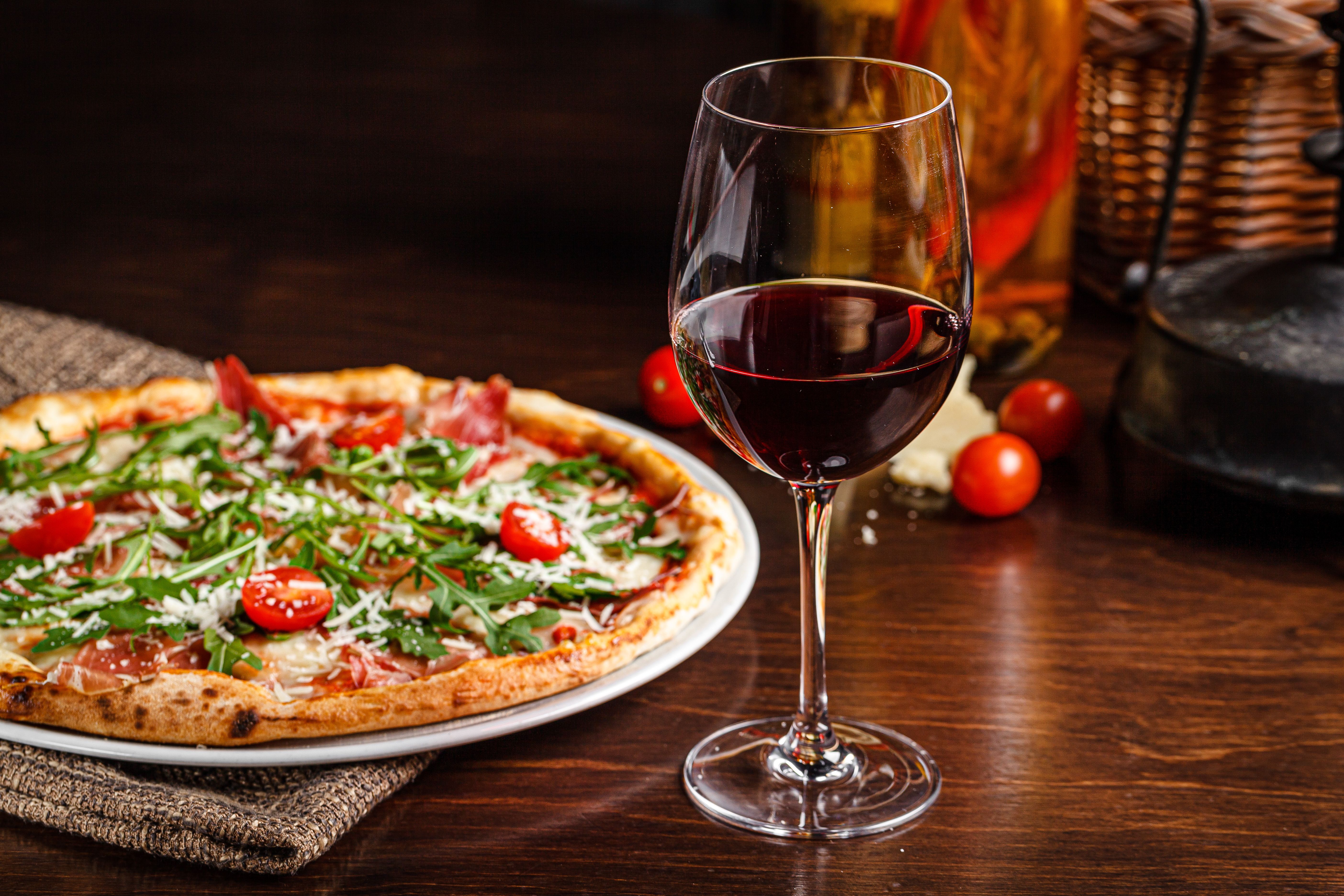 red wine pizza