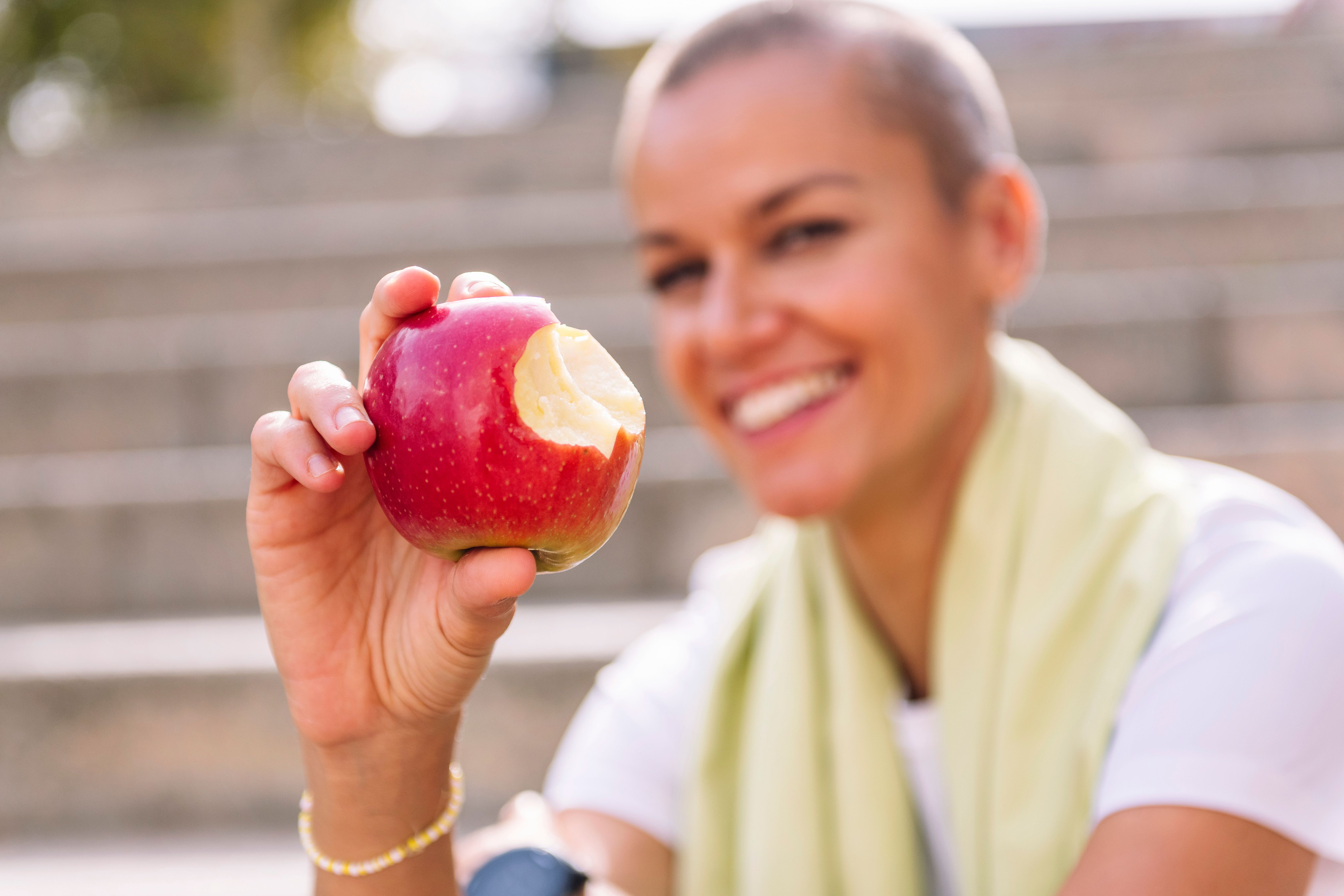 afternoon apple snack