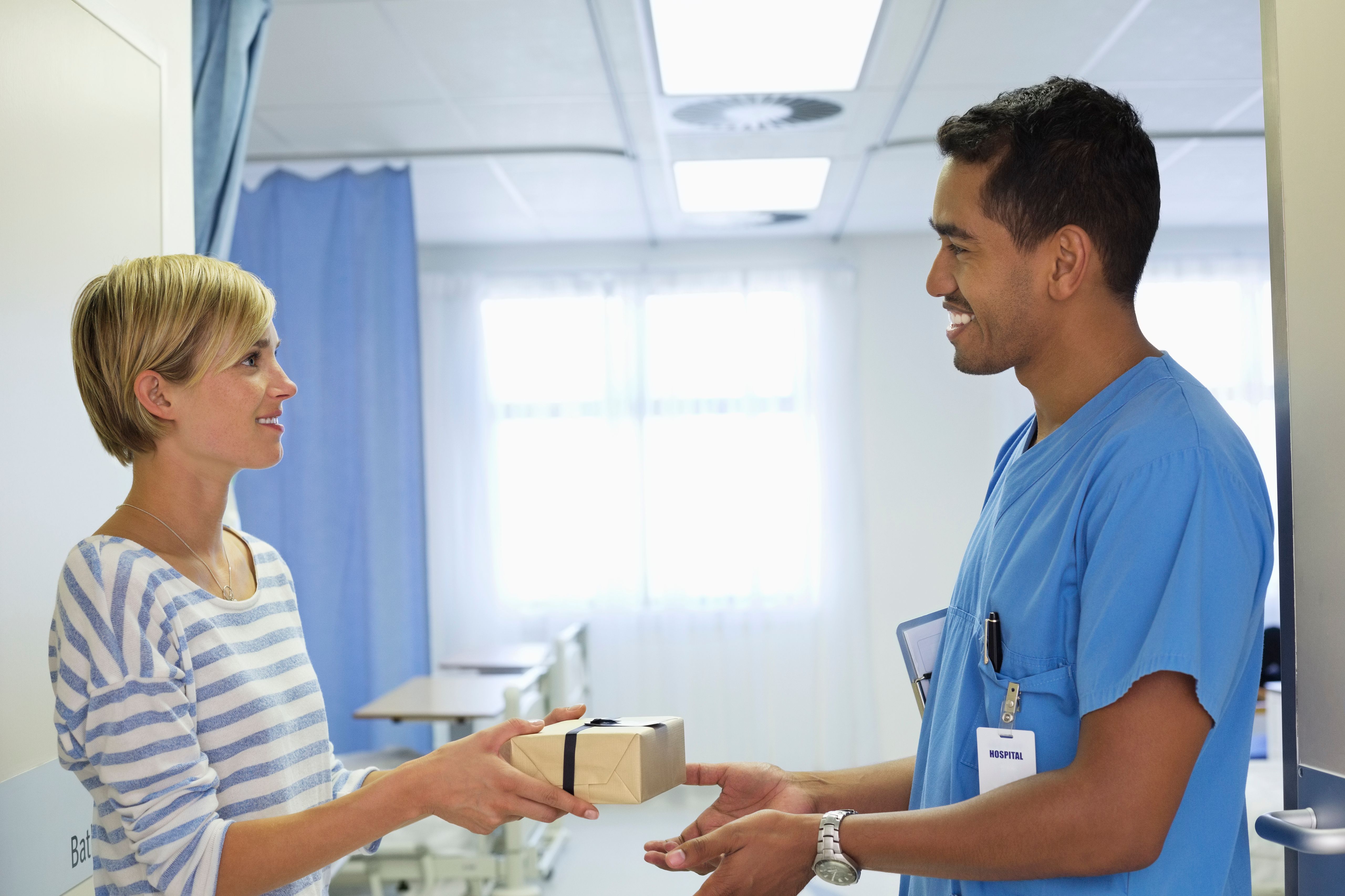 patient receiving gift