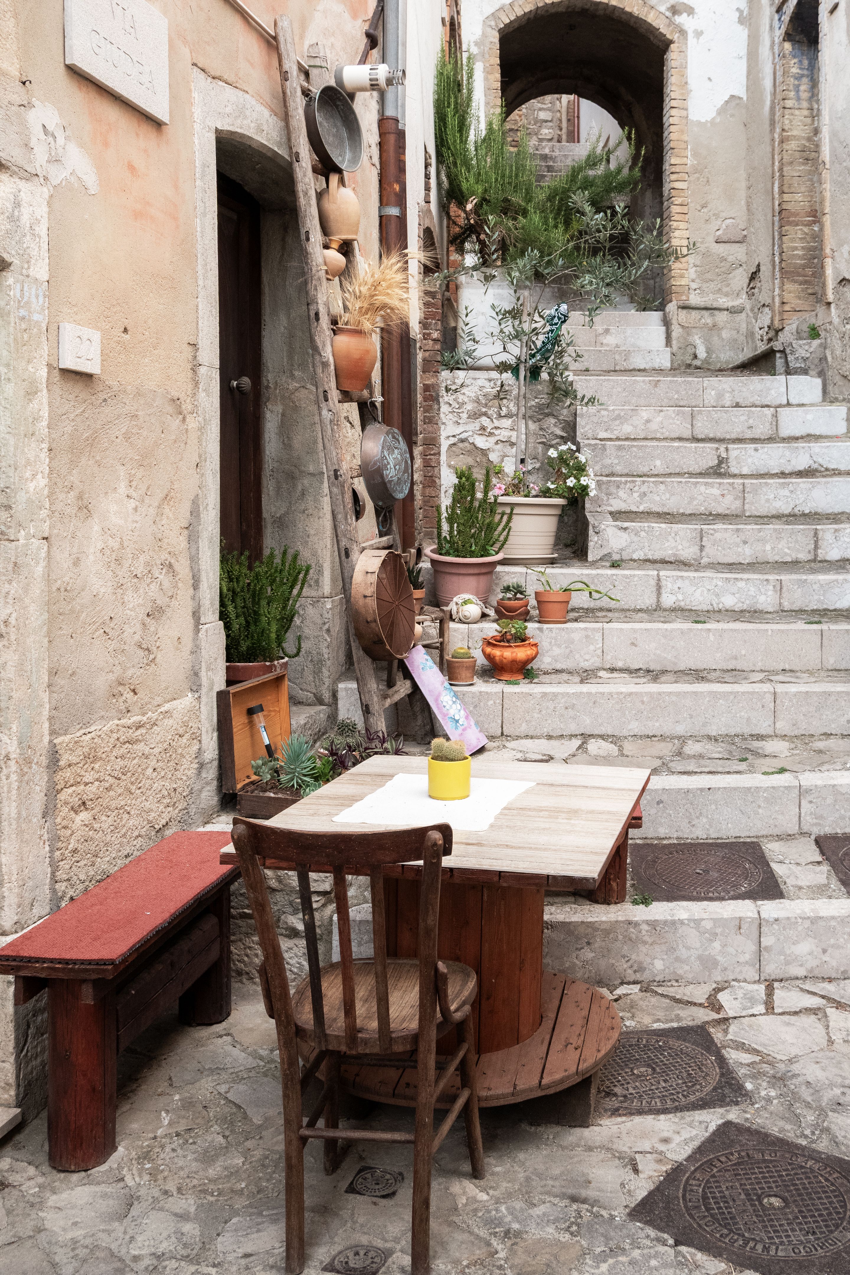 Italian rustic setting