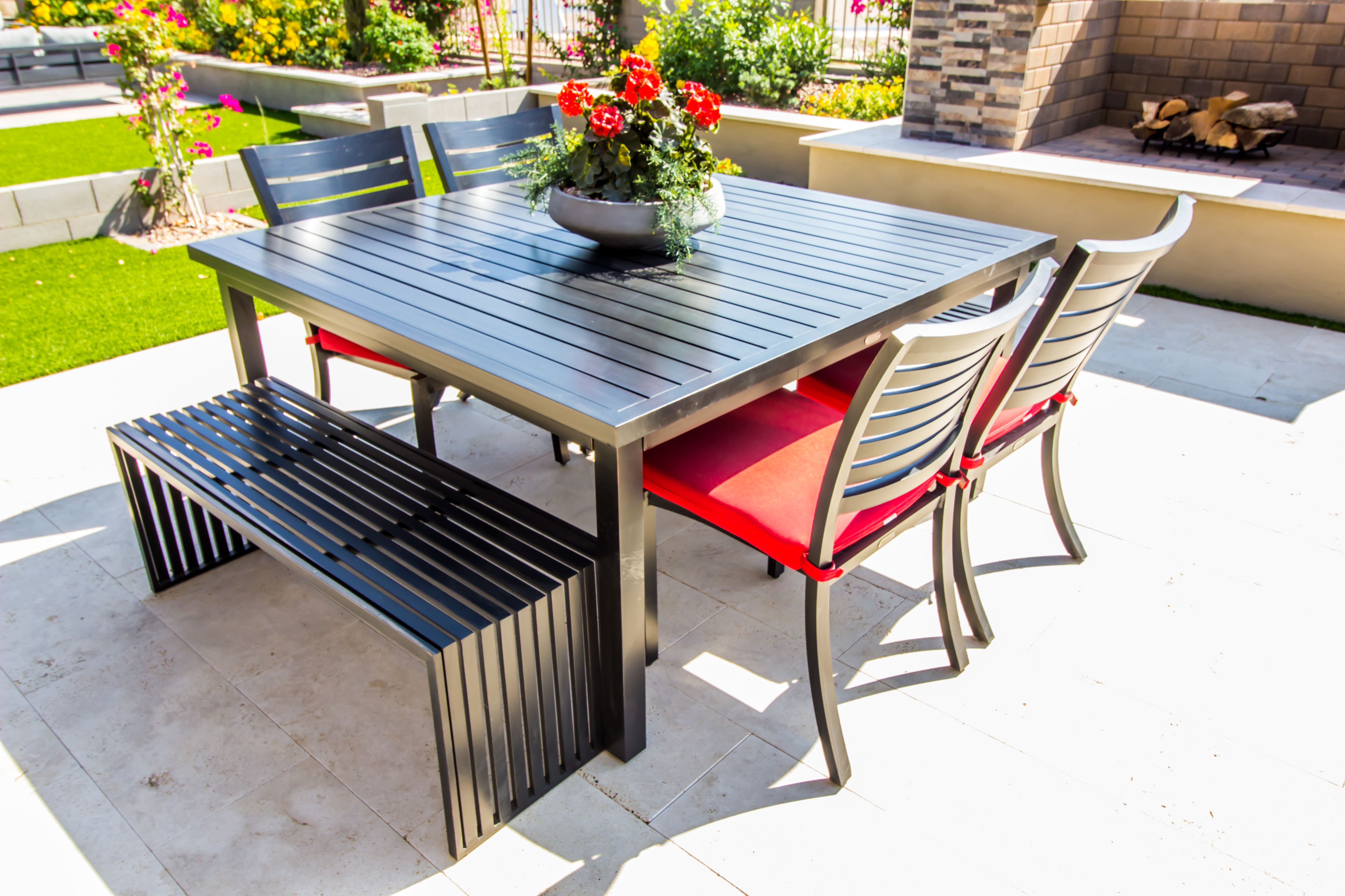 outdoor metal furniture