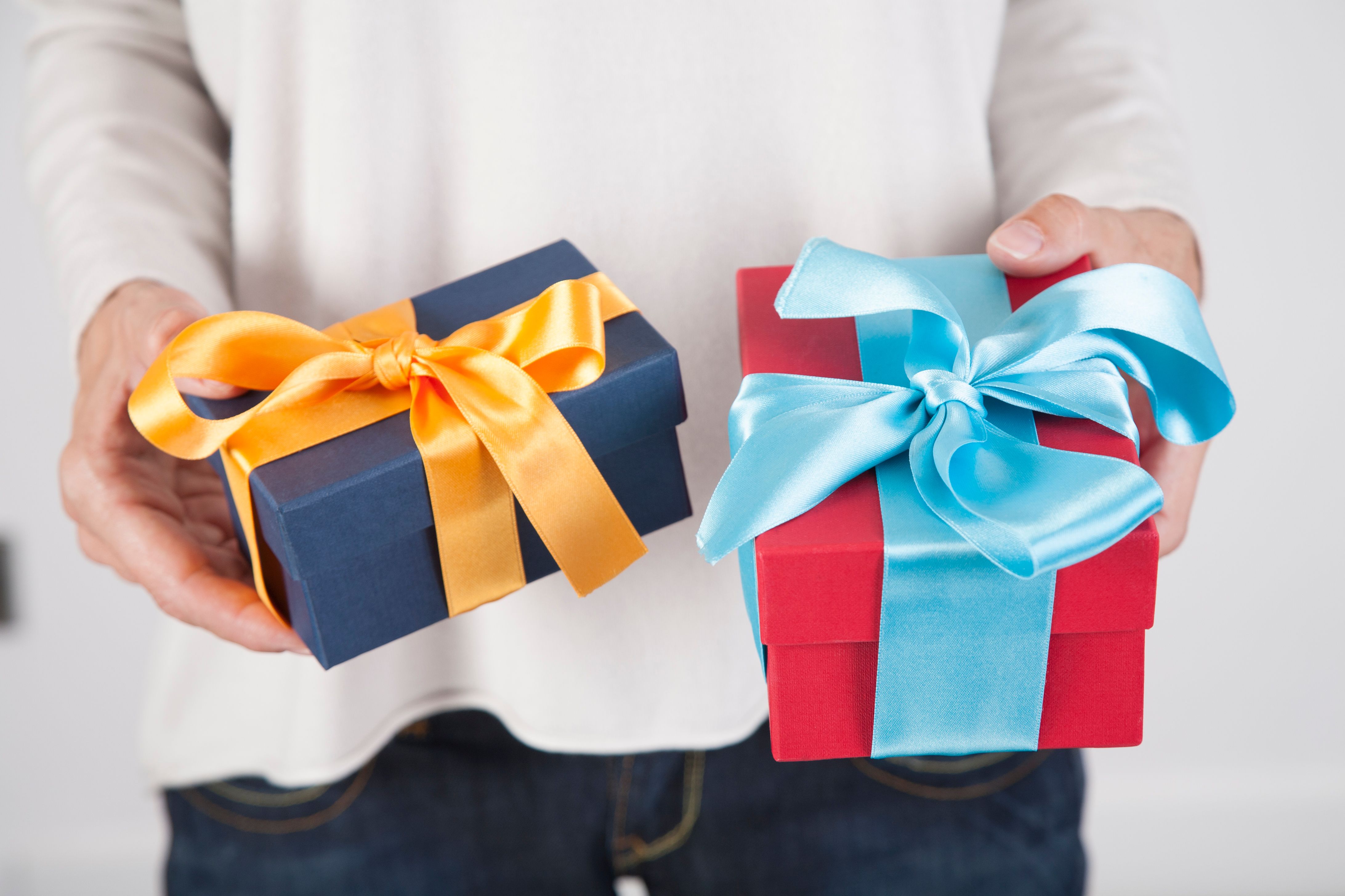 choosing gifts