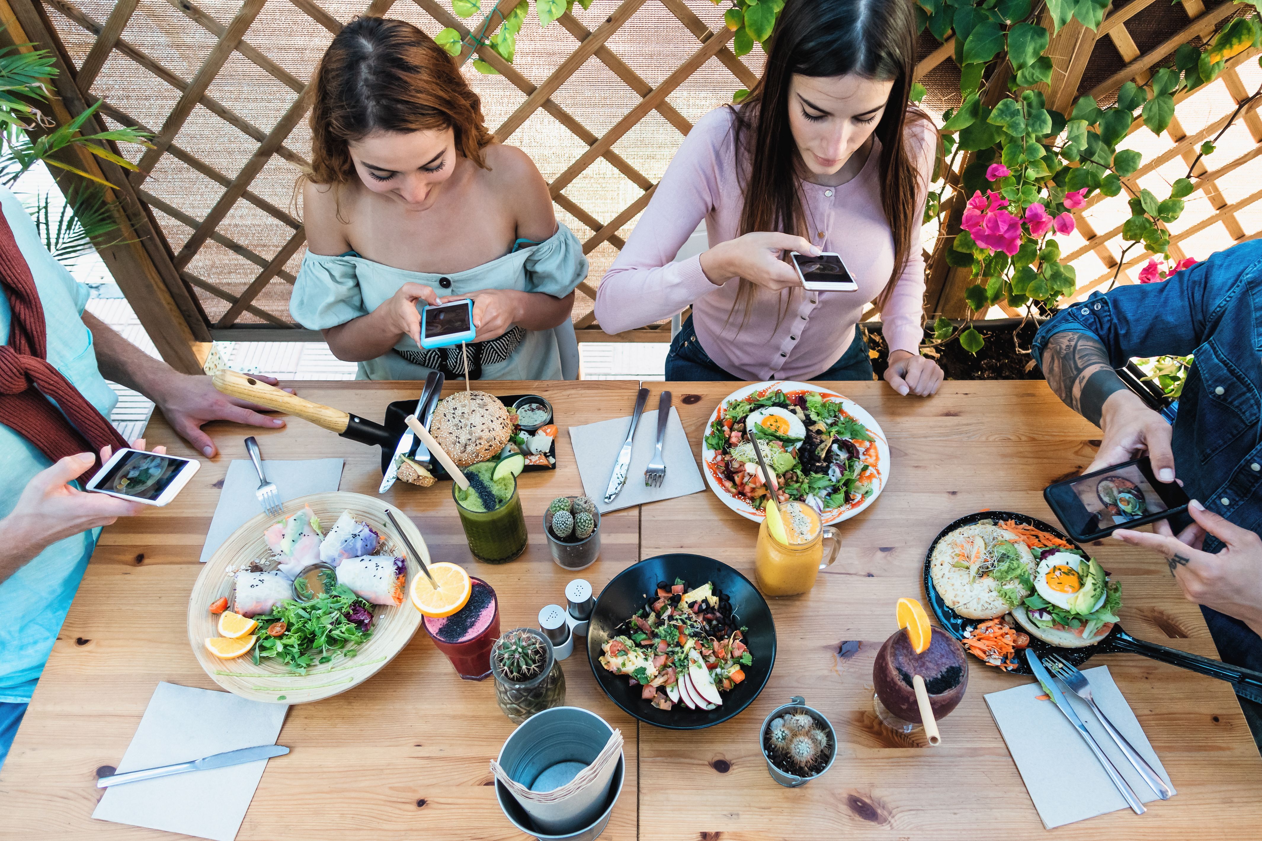 restaurant social media