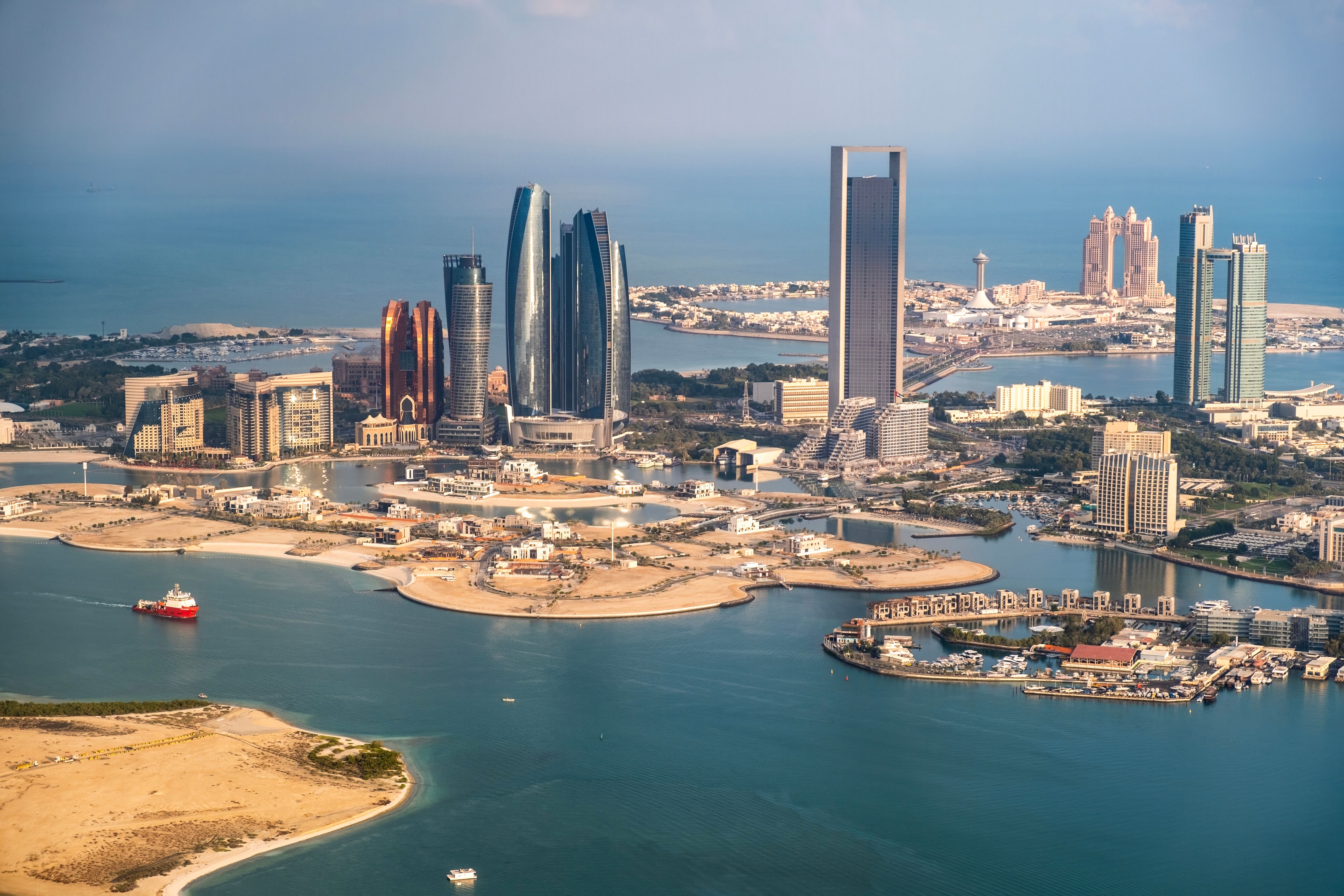 abu dhabi skyline