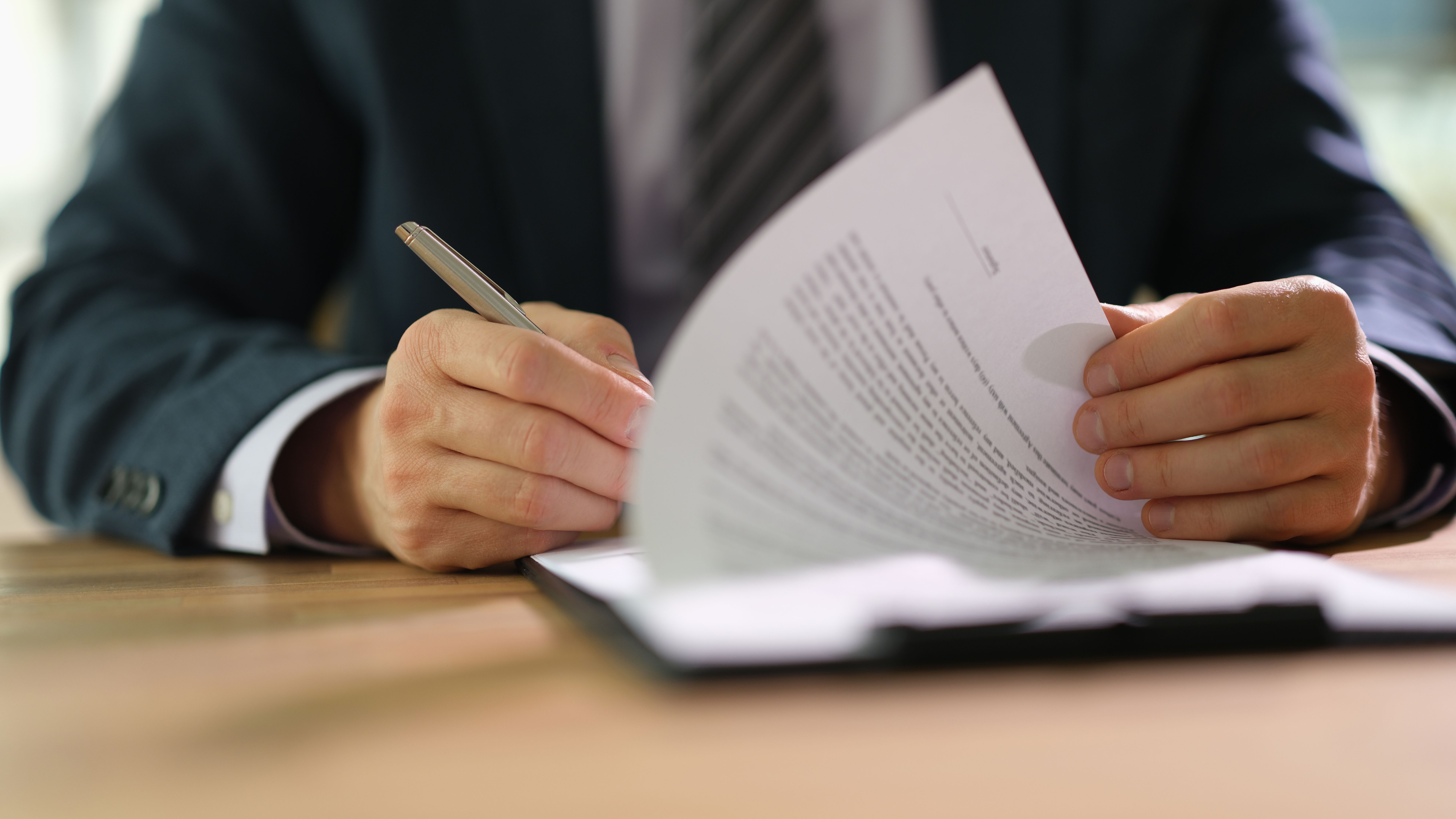 notary signing document