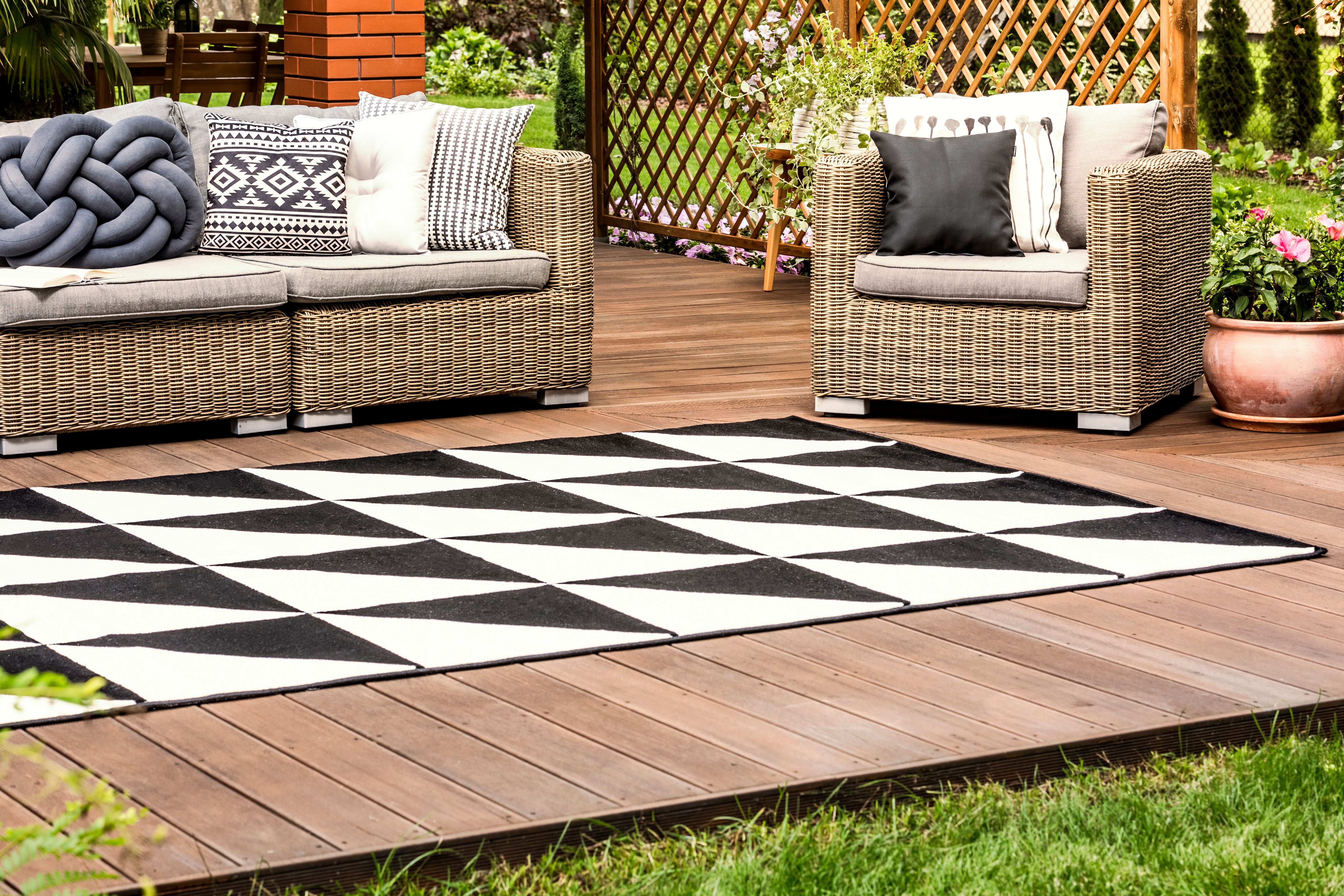 outdoor carpet design