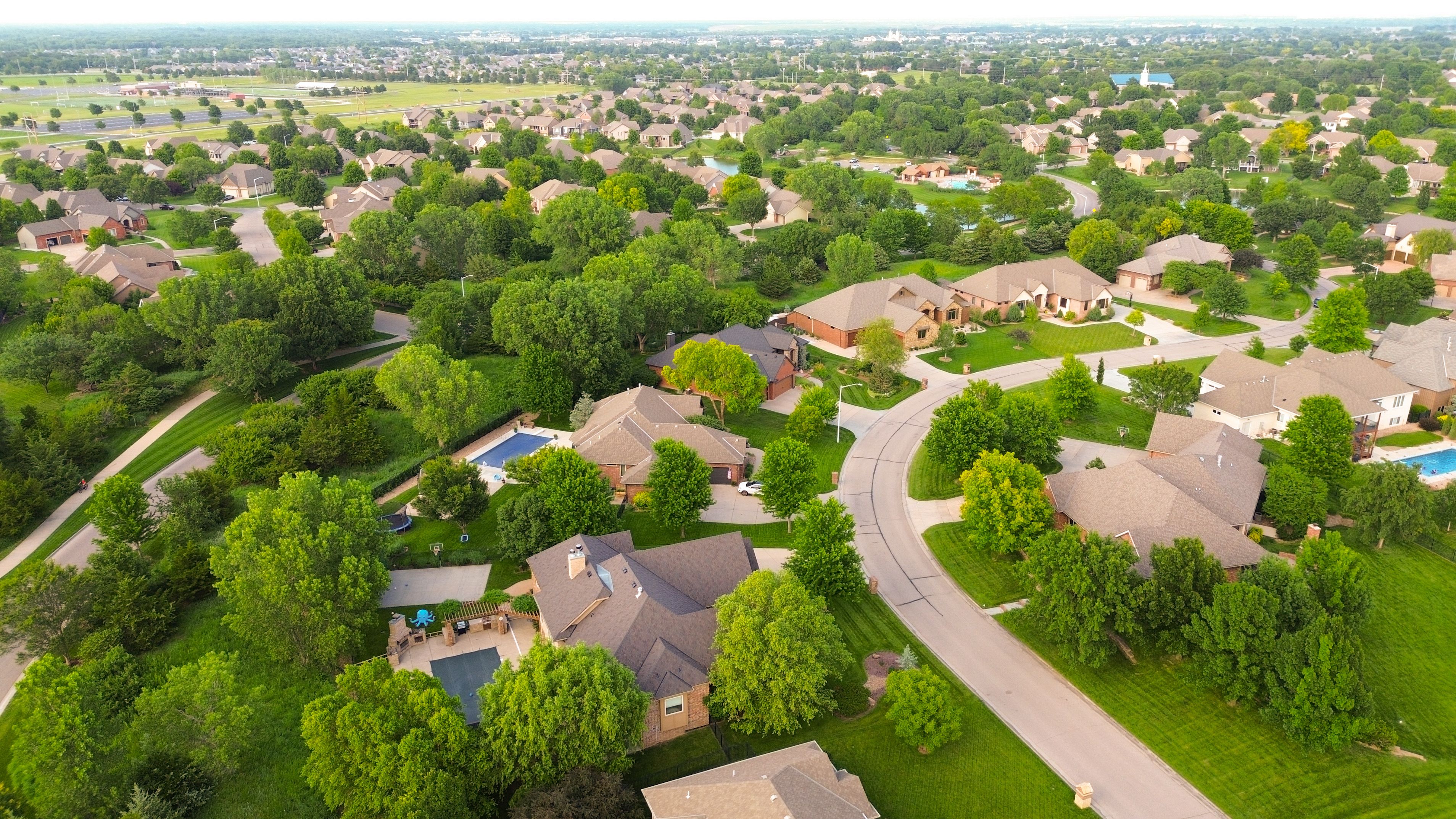 Drone flight of Wichita, Kansas Neighborhood