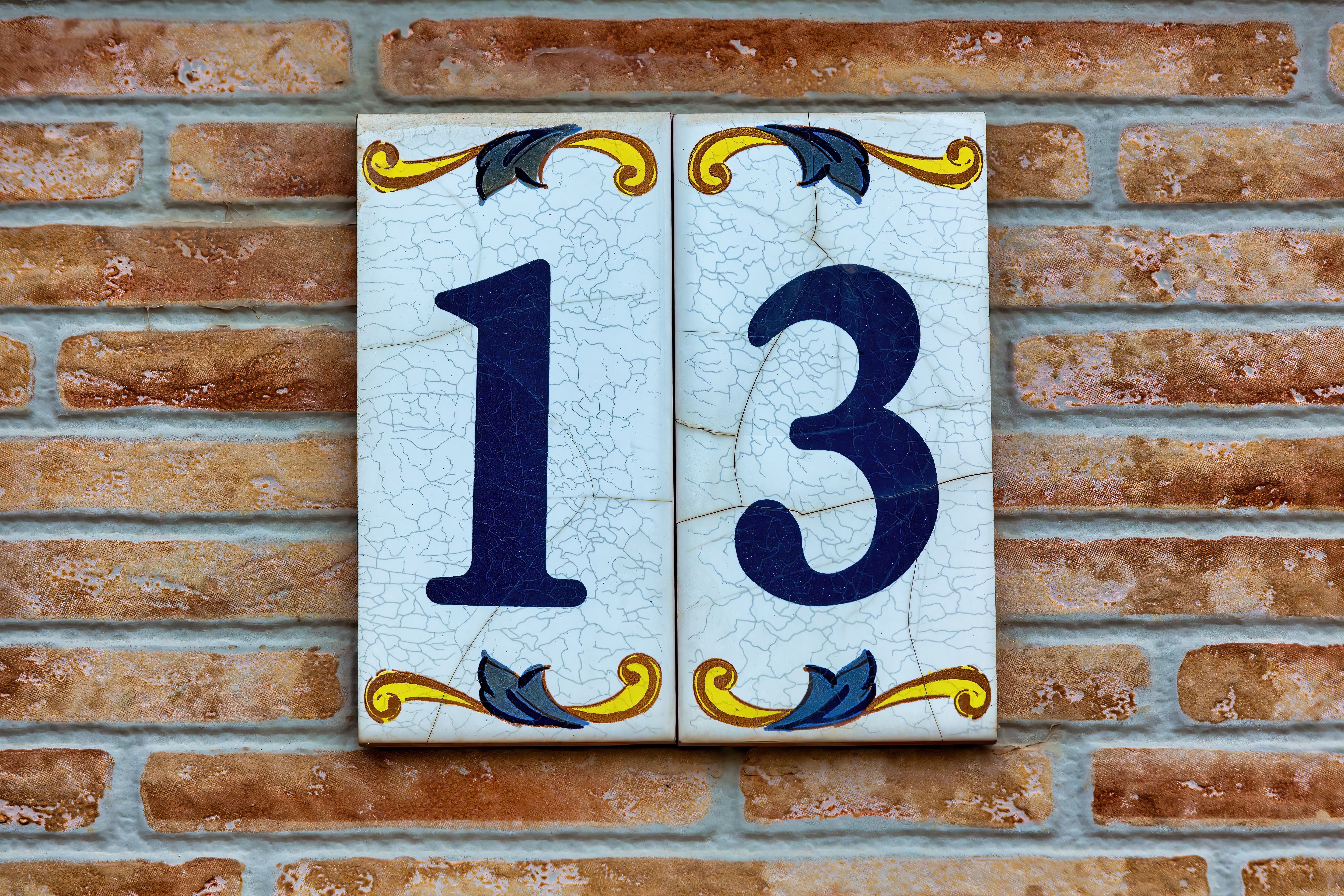 house address curb
