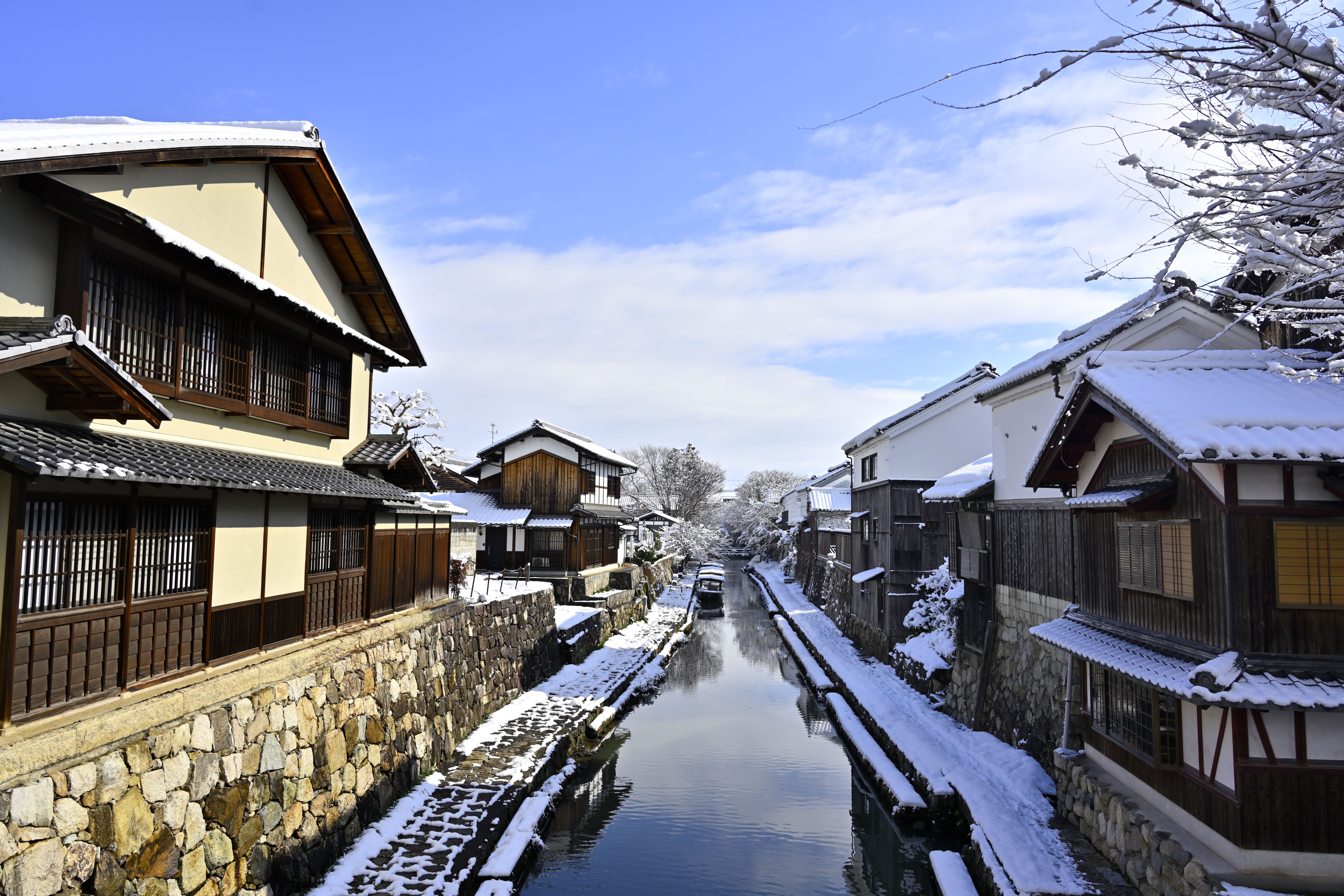 historic building snow