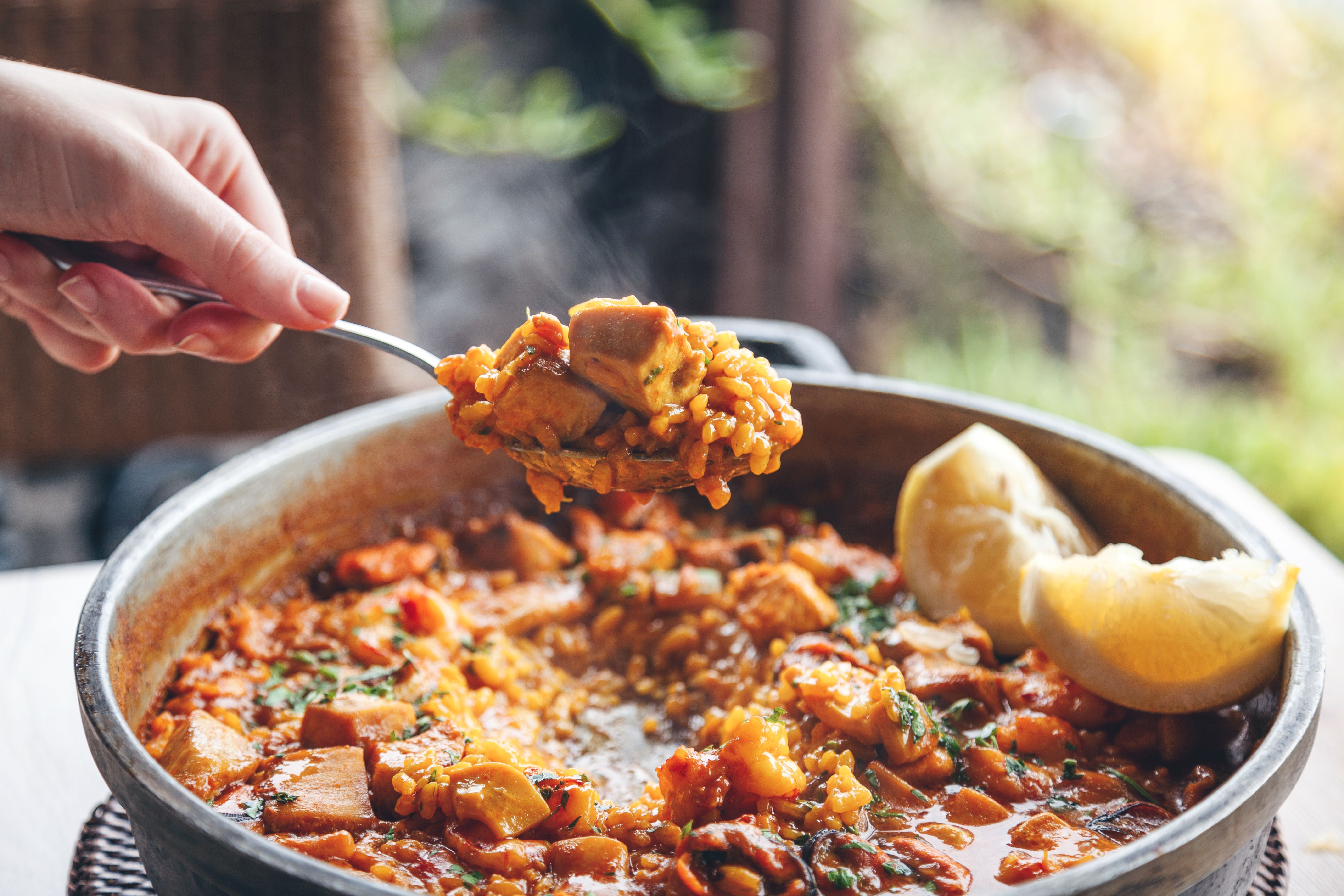 paella pan