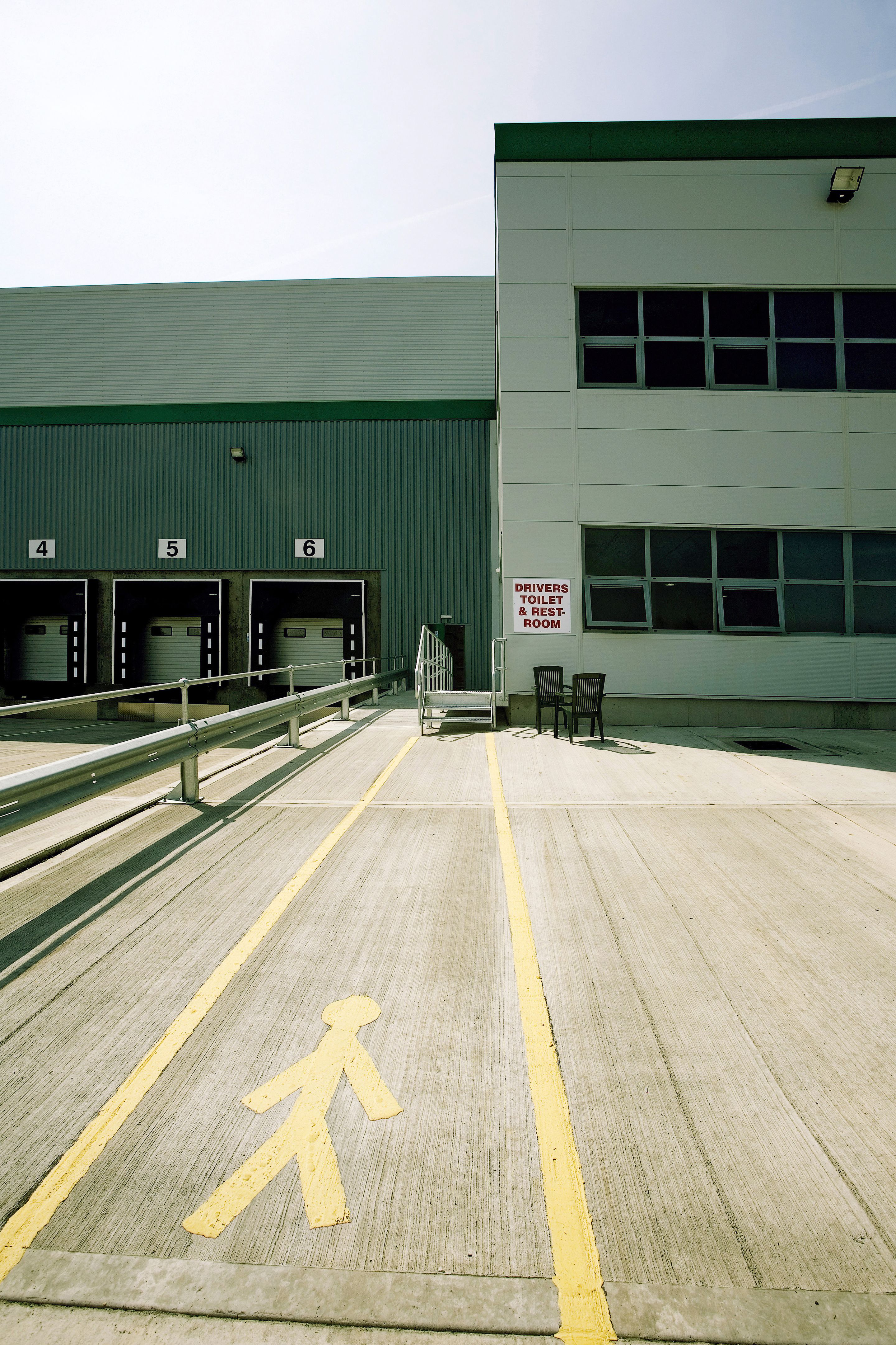 cross docking warehouse