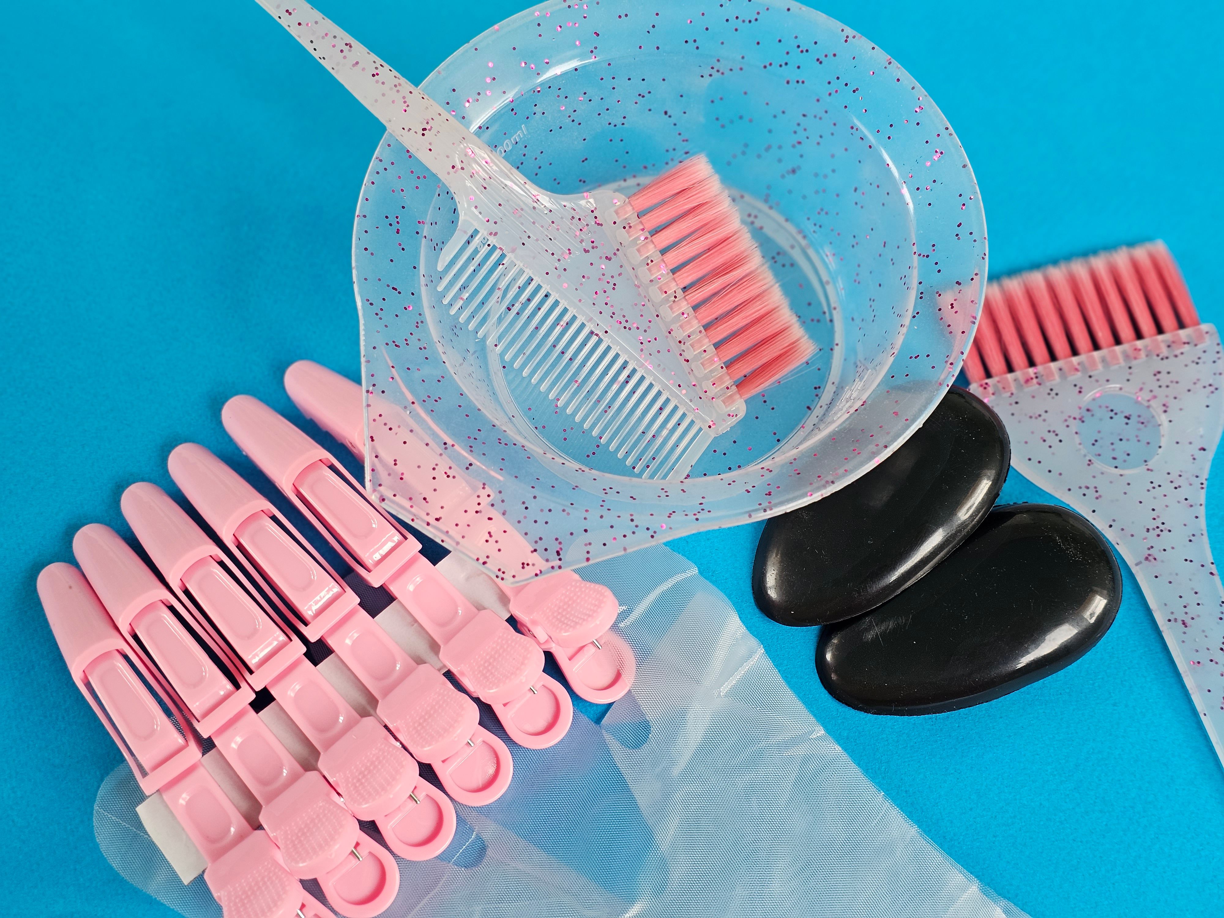 hair highlights application