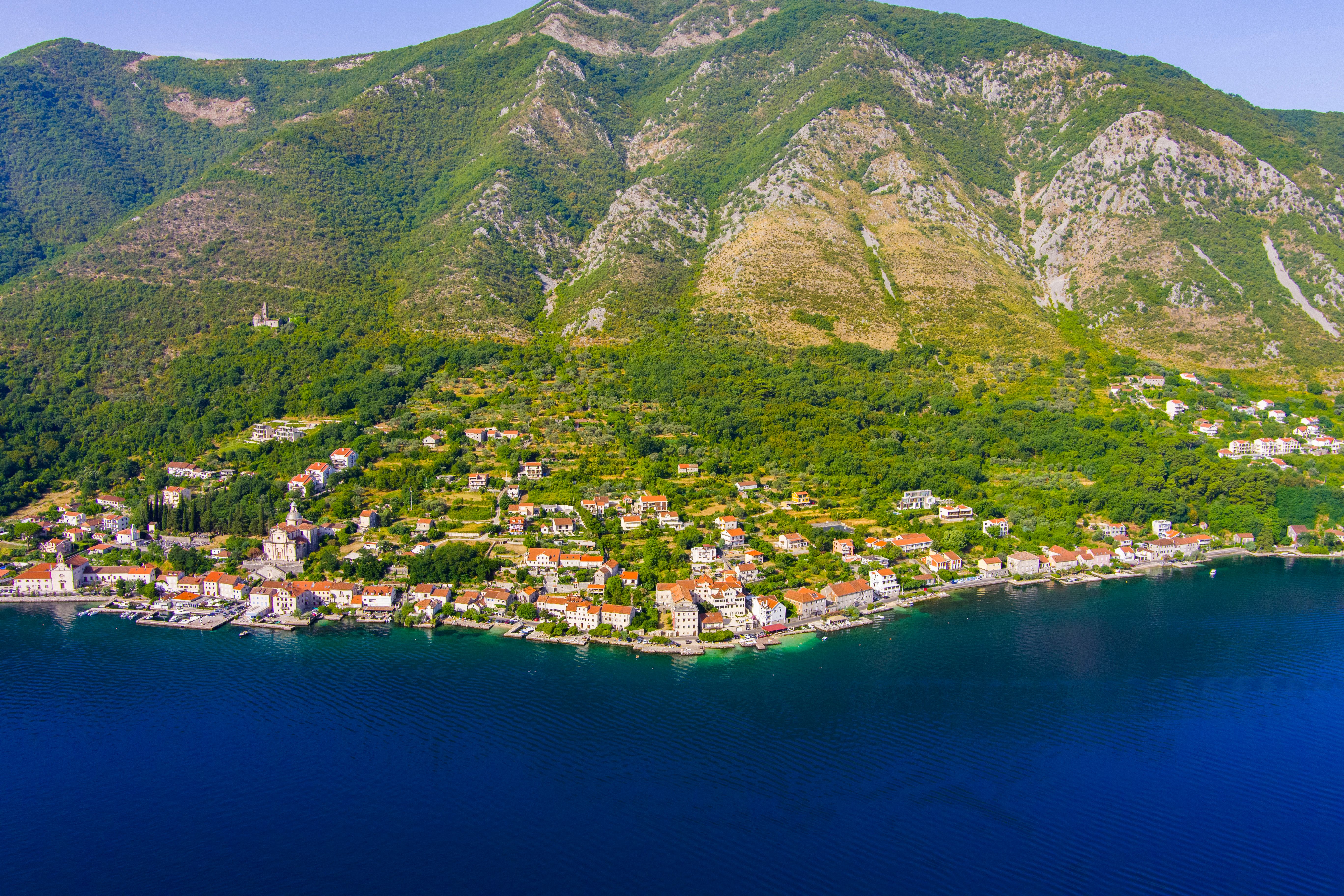 dobrota coastline