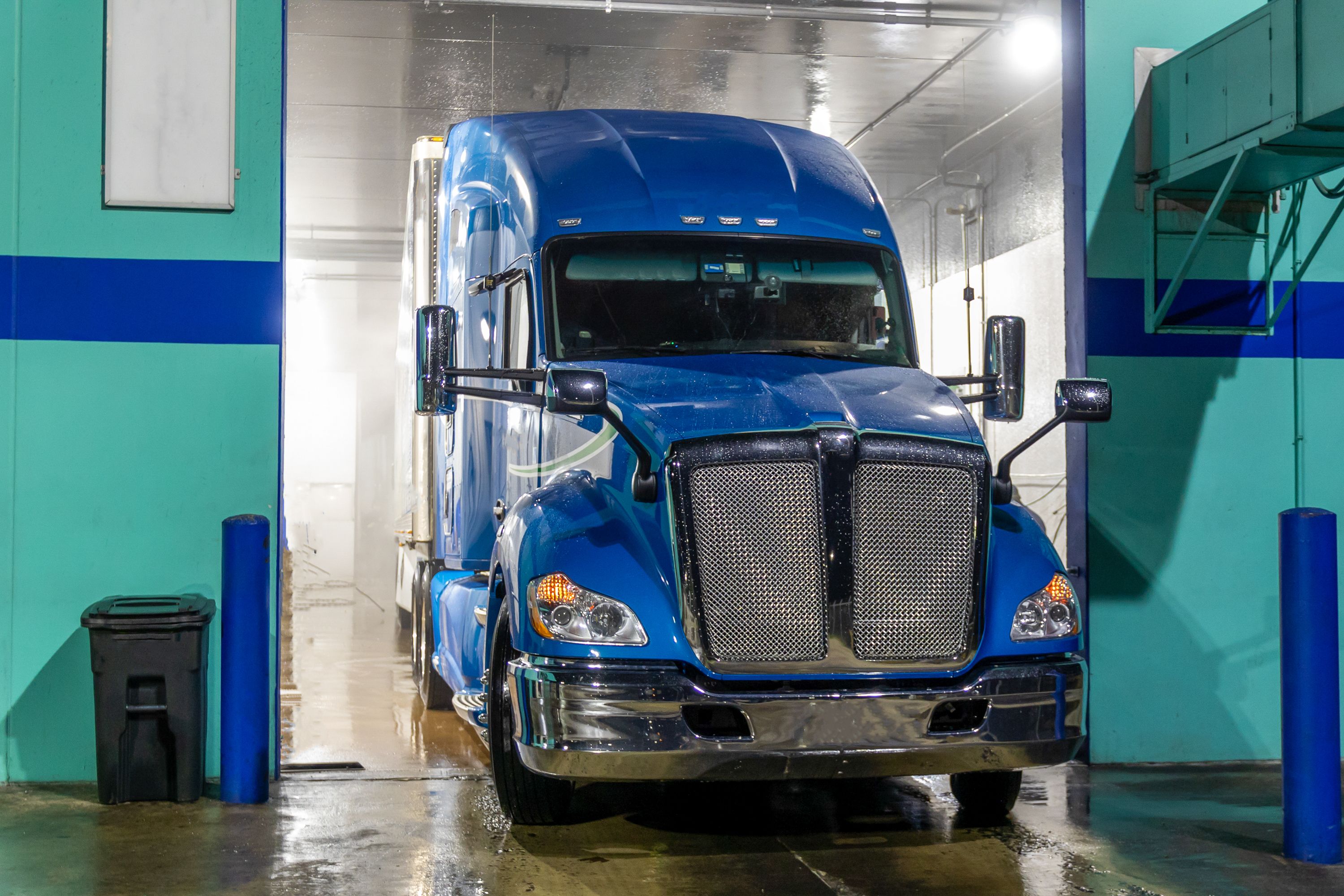tractor trailer wash