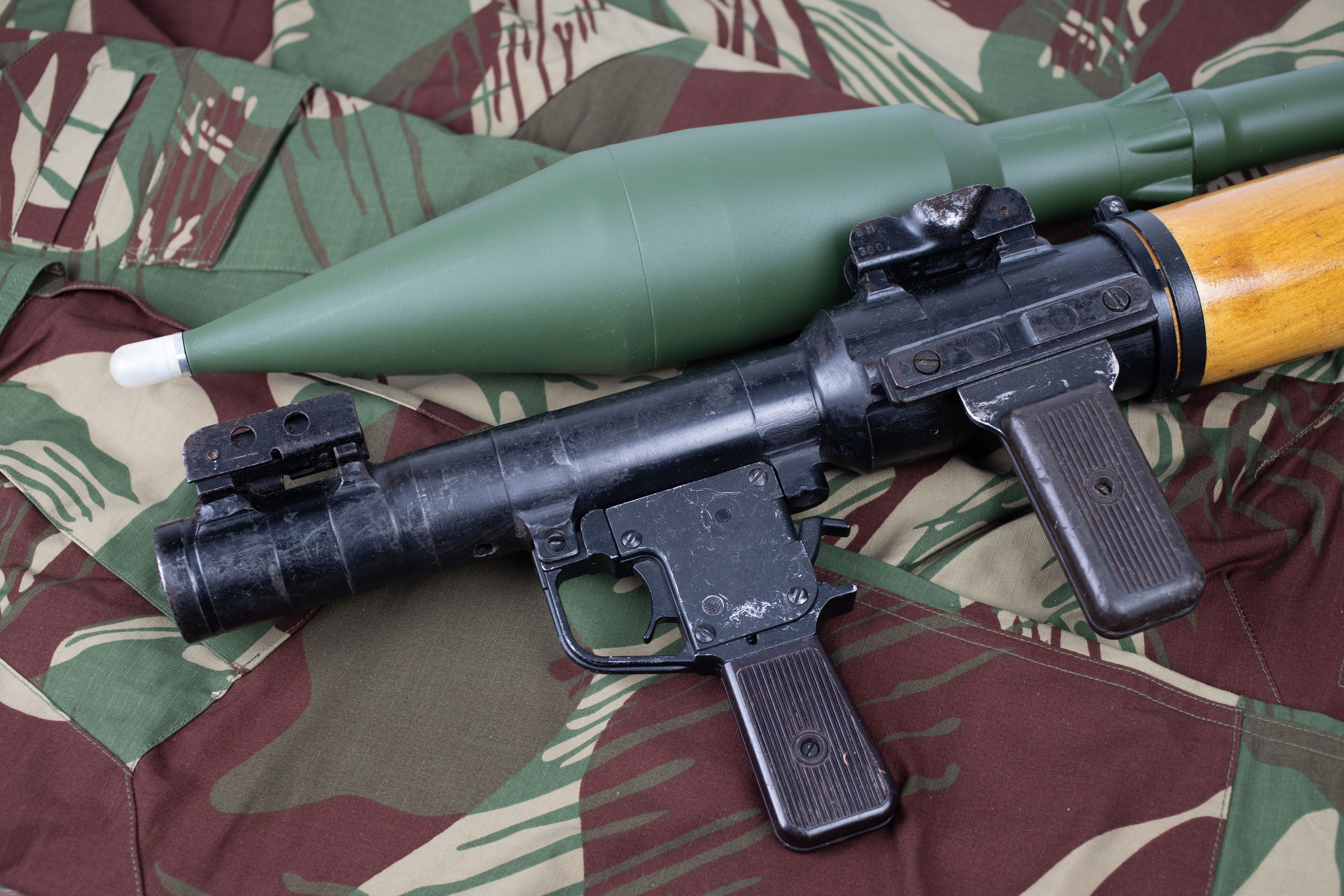 rocket propelled grenade launcher RPG 7