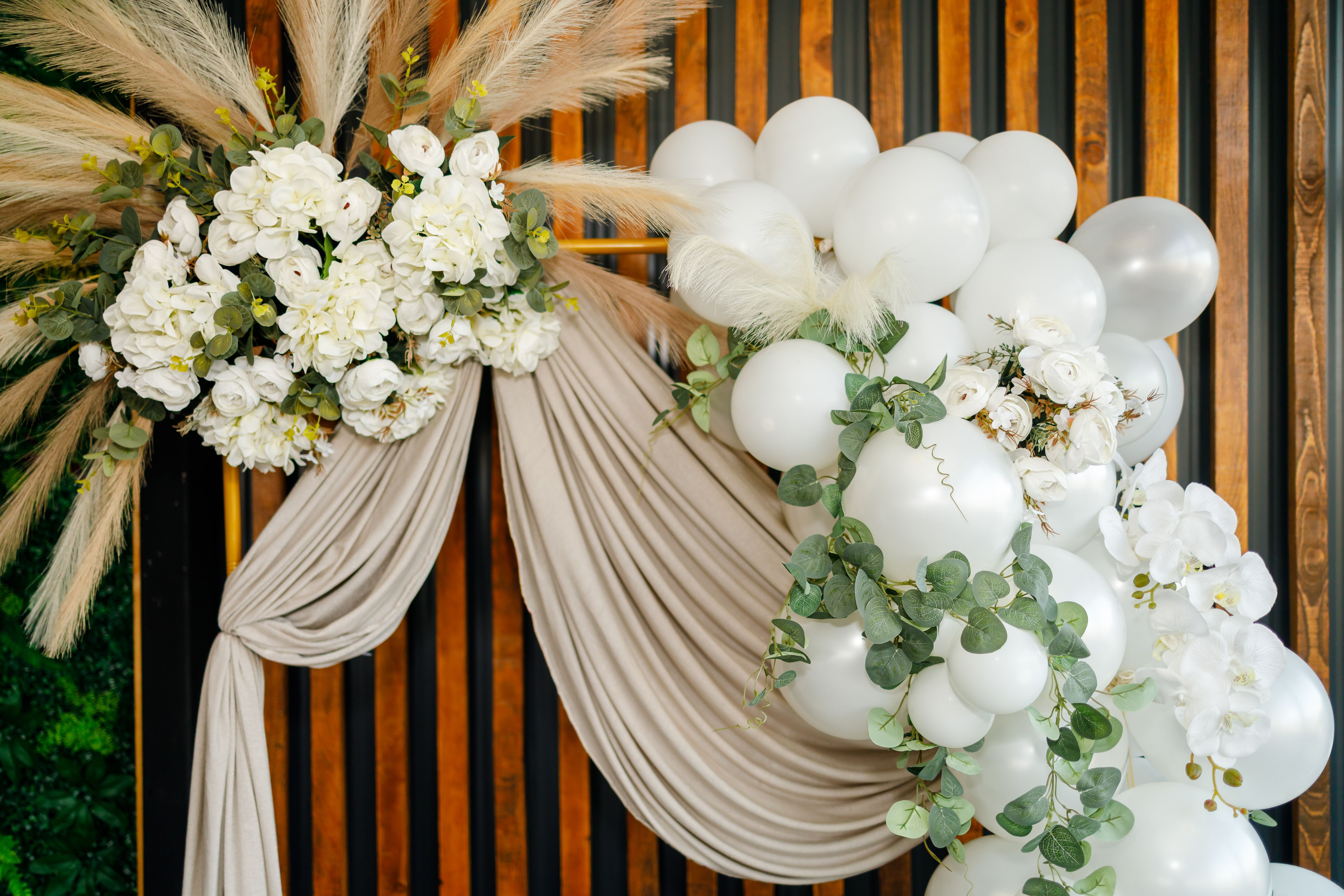 wedding decor balloons