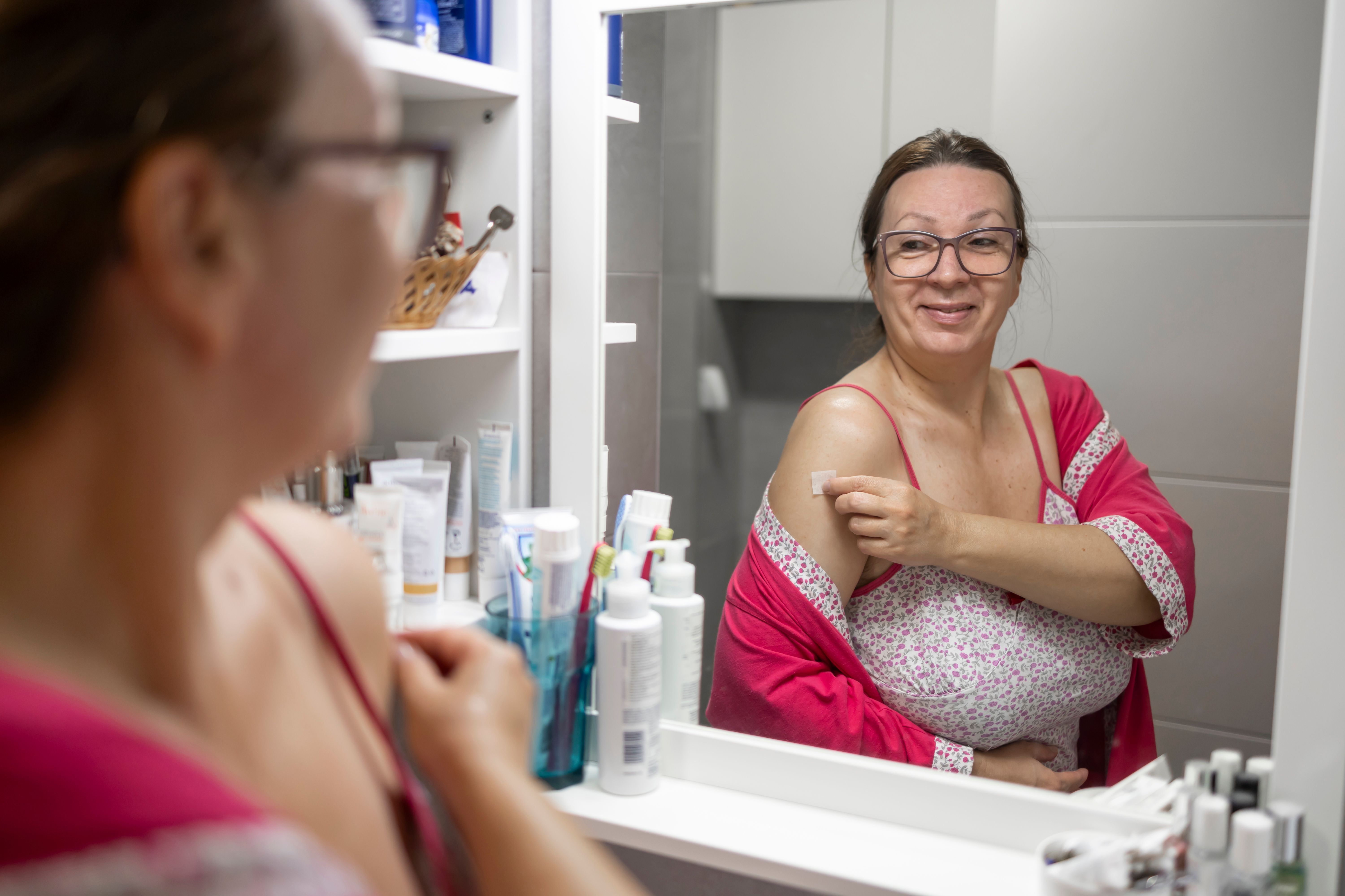 woman hormone therapy