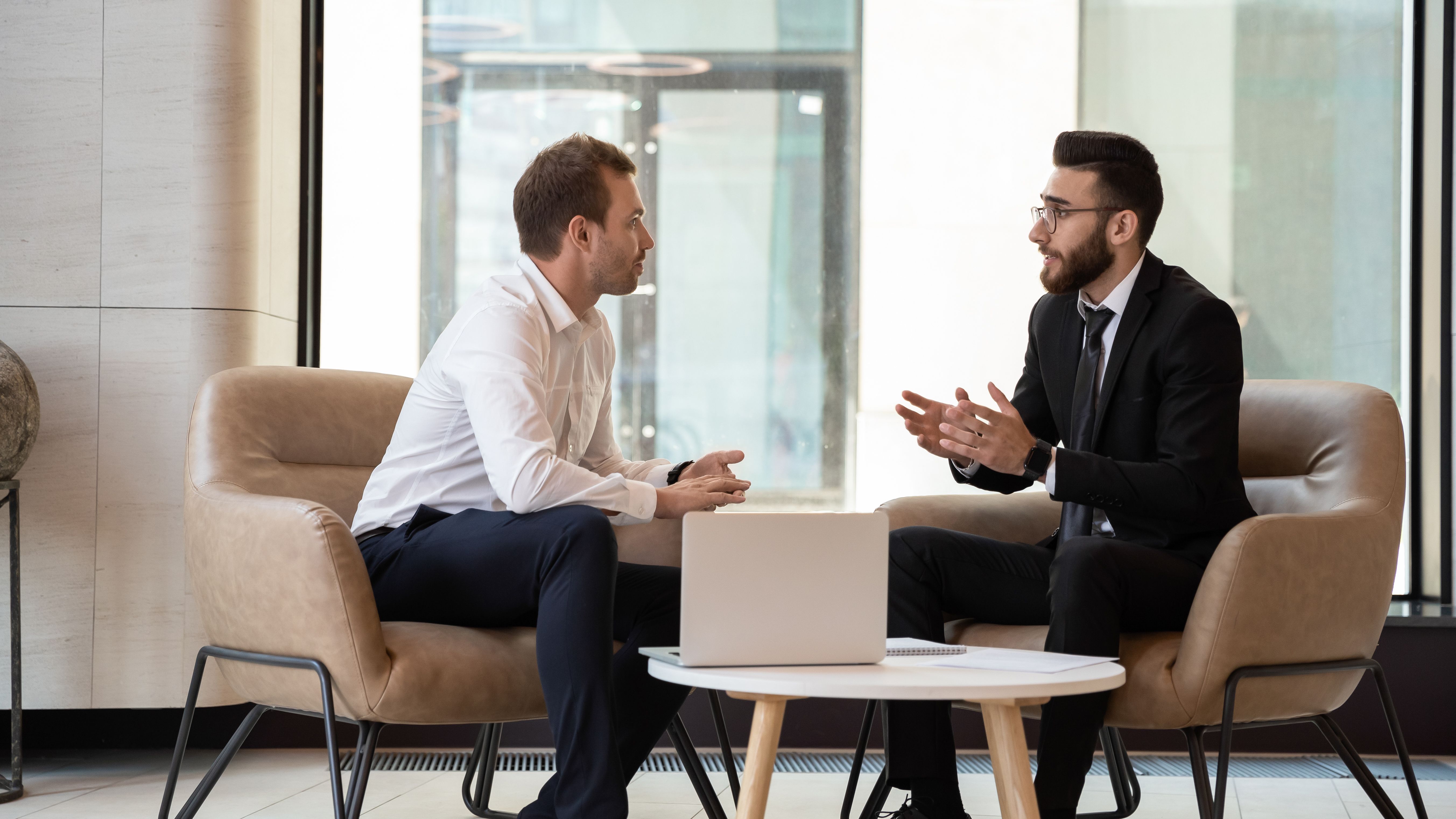 investors discussing