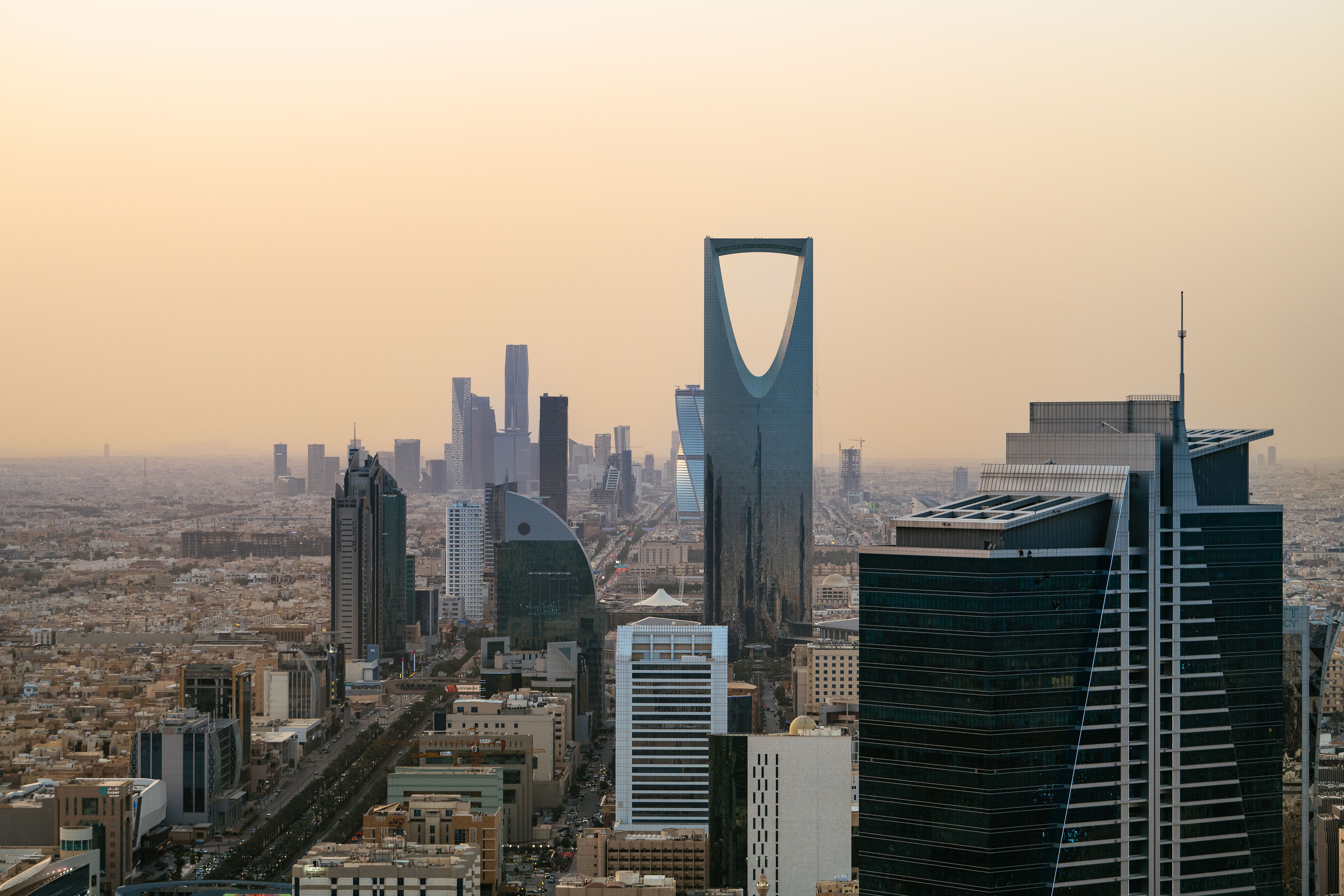 riyadh skyline night