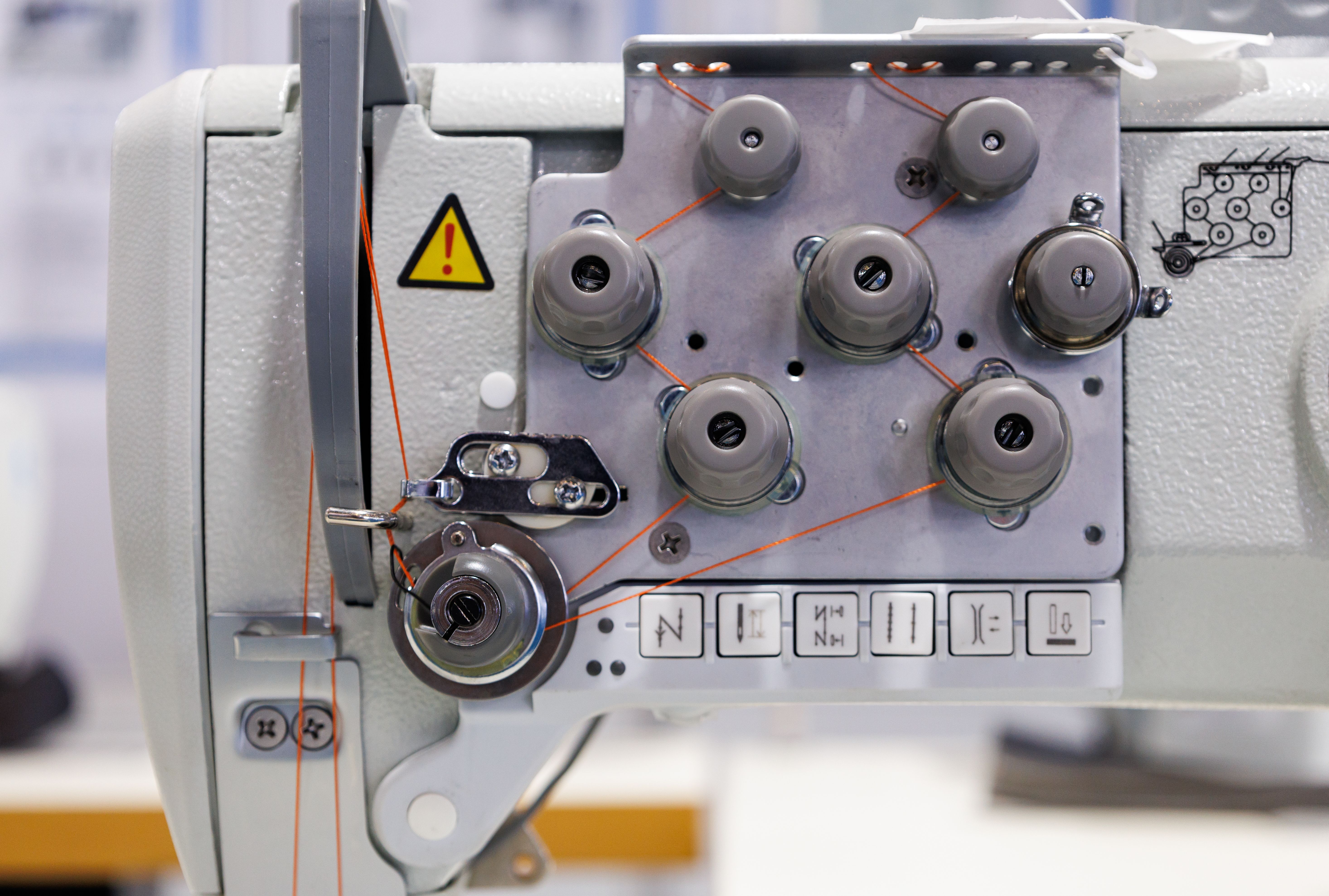 sewing machine threading