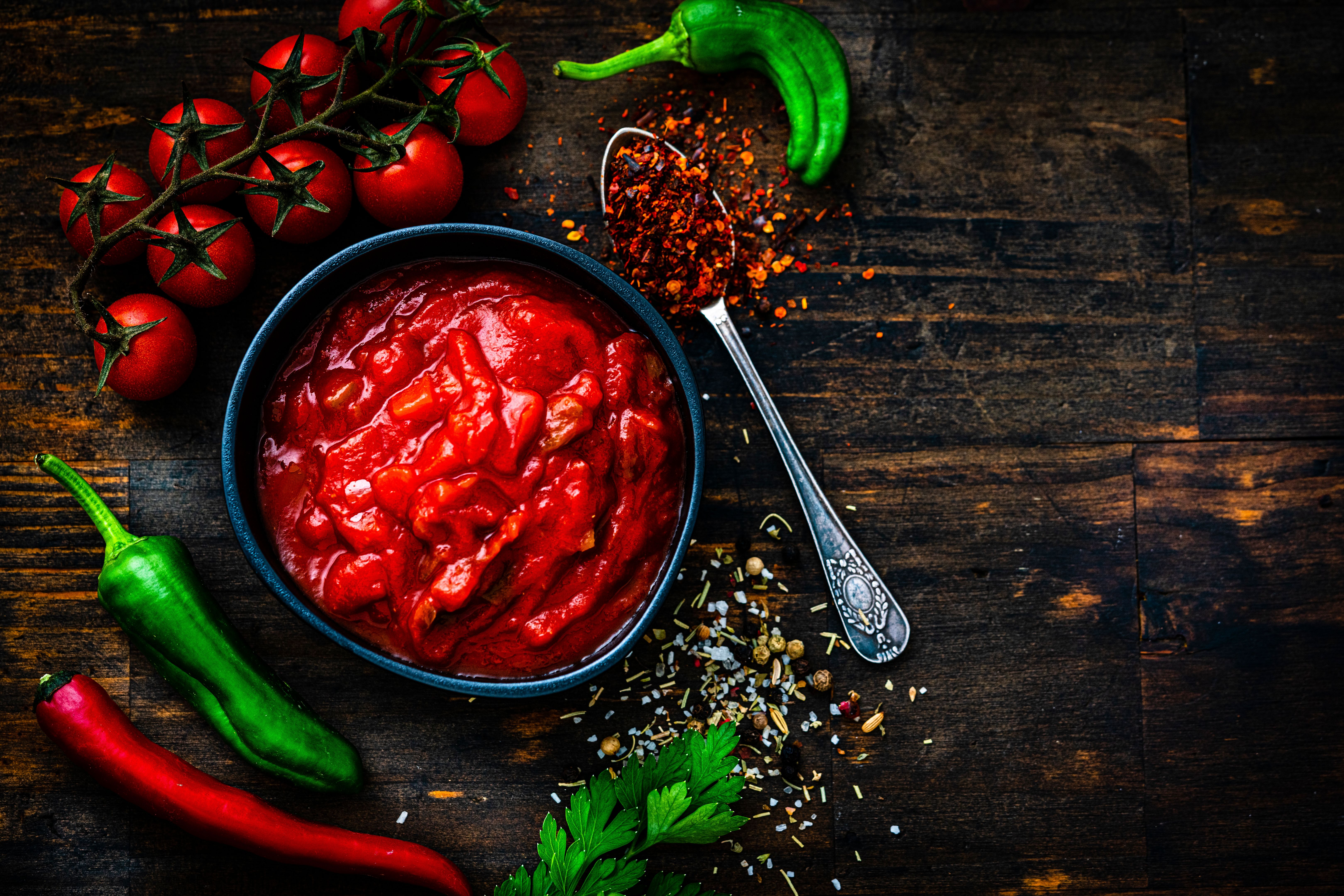 spicy sauce cooking