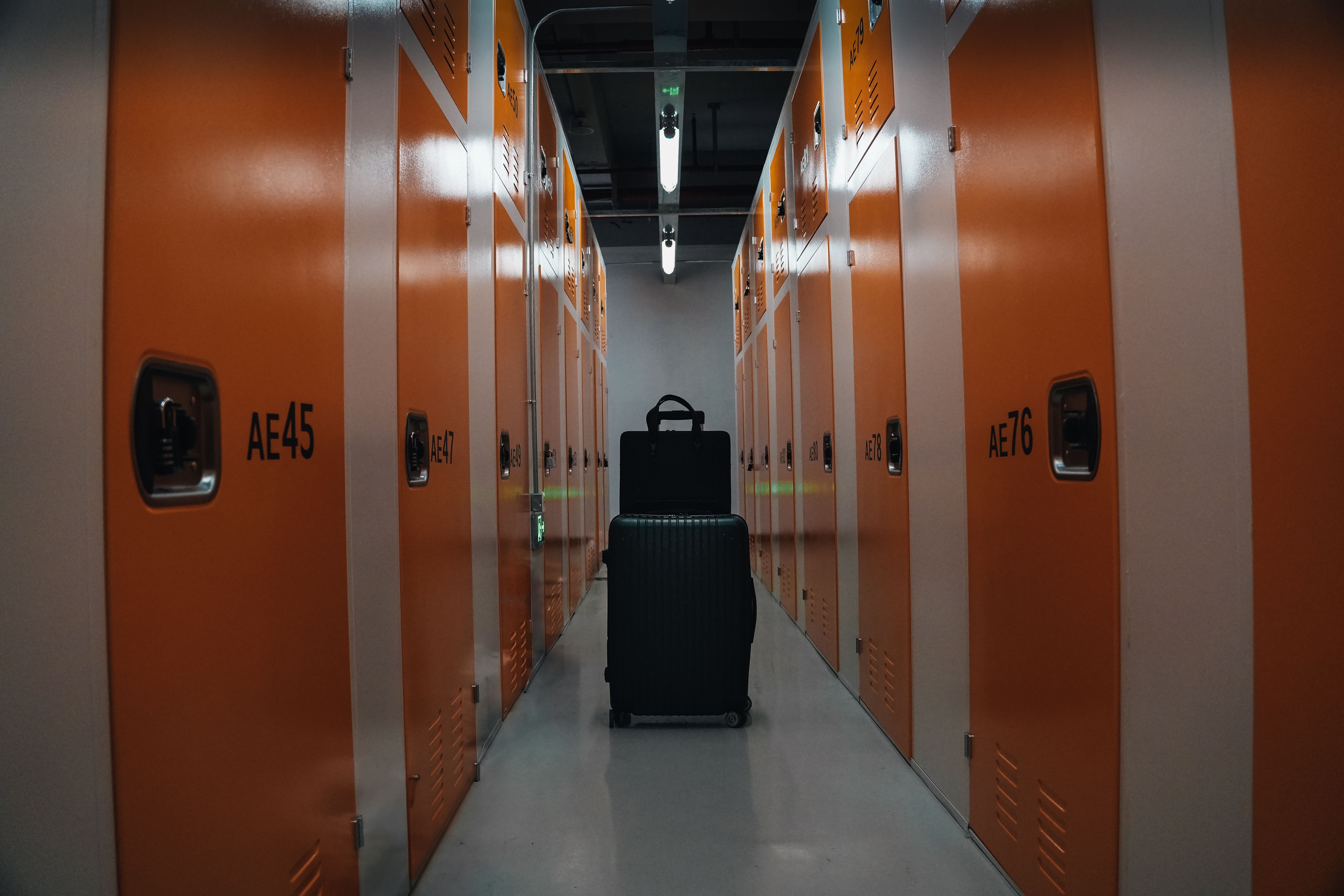 luggage storage service