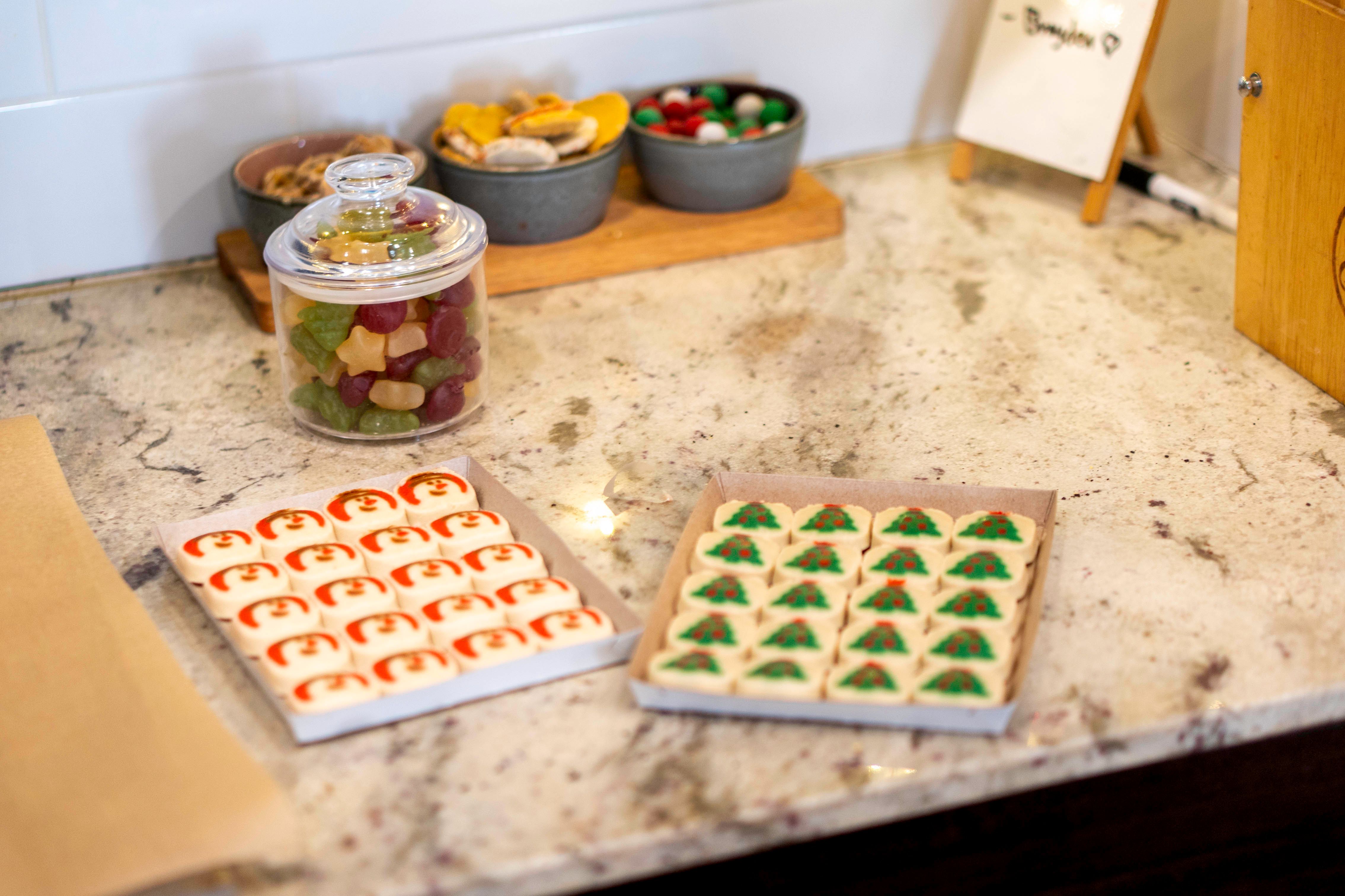 holiday kitchen decor