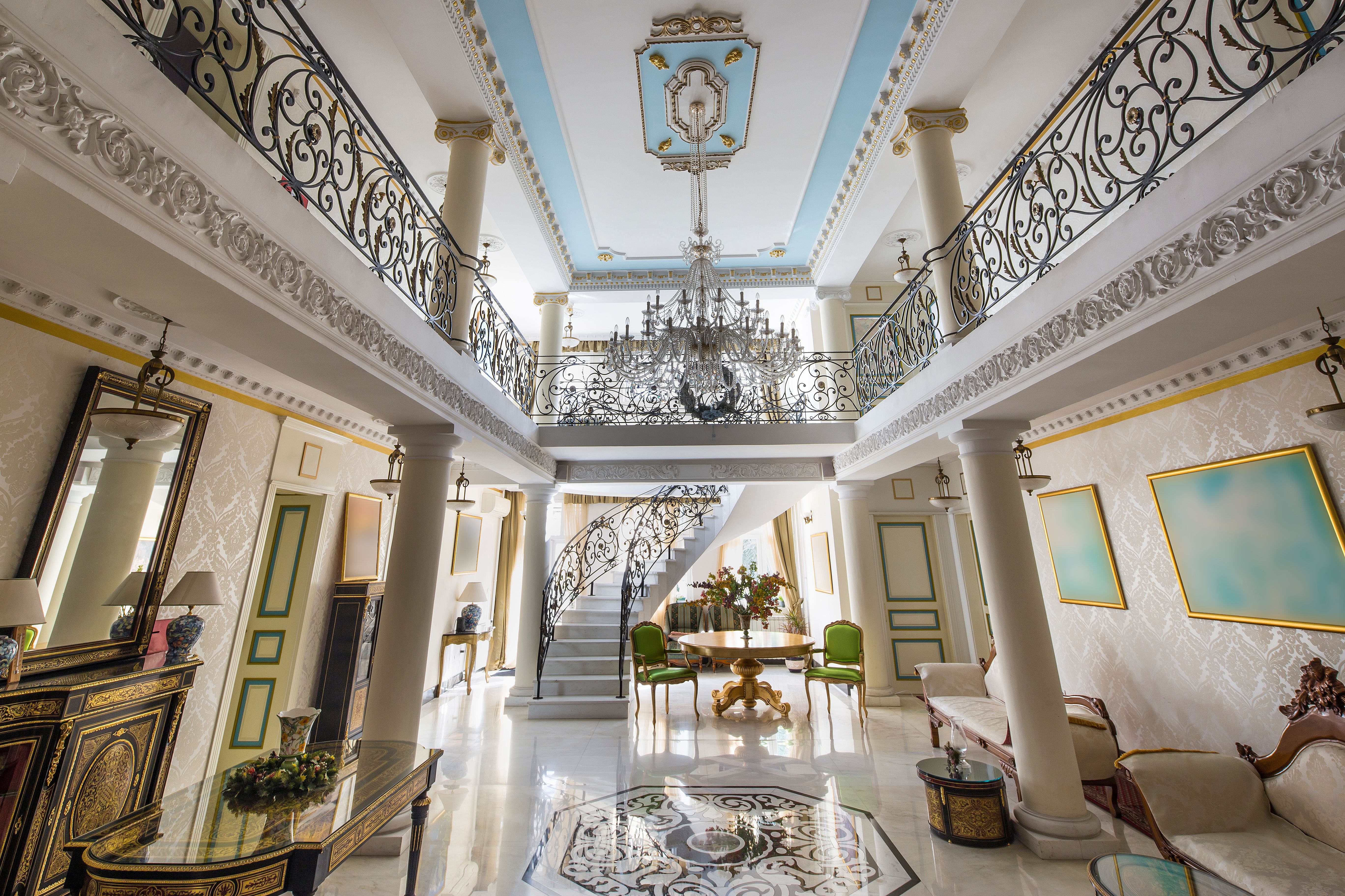château intérieur moderne